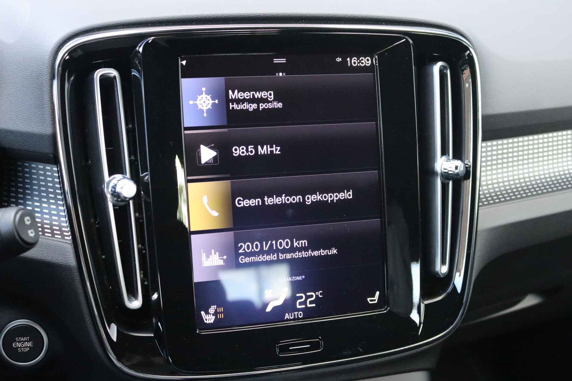Volvo XC40 1.5 T5 Recharge R-Design Navigatie/Camera/Elektr.-klep/Carplay-android - 16/30