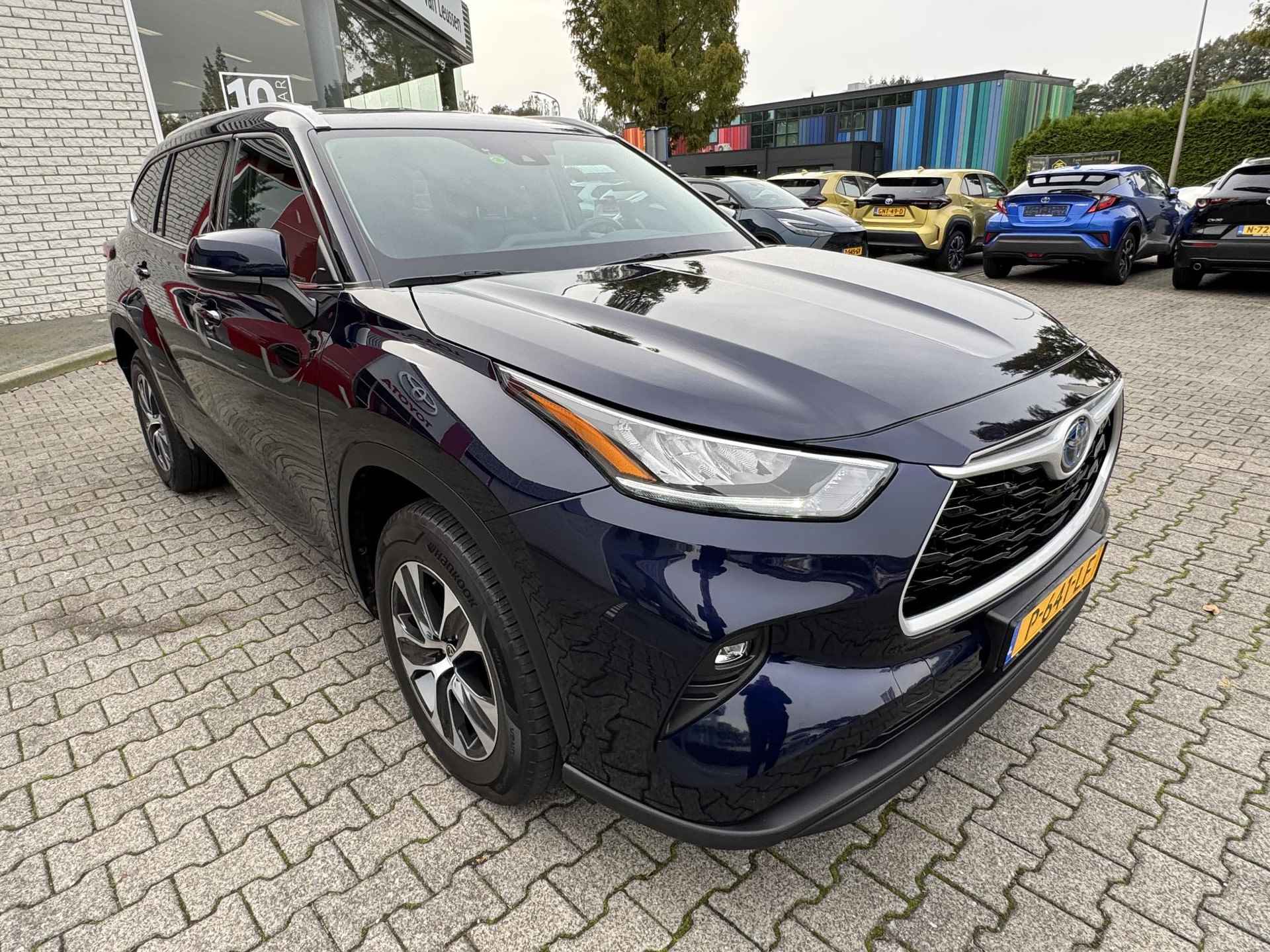 Toyota Highlander 2.5 AWD HYBRID 1E EIG-NL-AUTO LEDER AFN-TREKHAAK 2000KG-TREKGEW STOELVERW KEYLESS AD-CRUISE CAMERA APPLE/ANDROID - 7/40