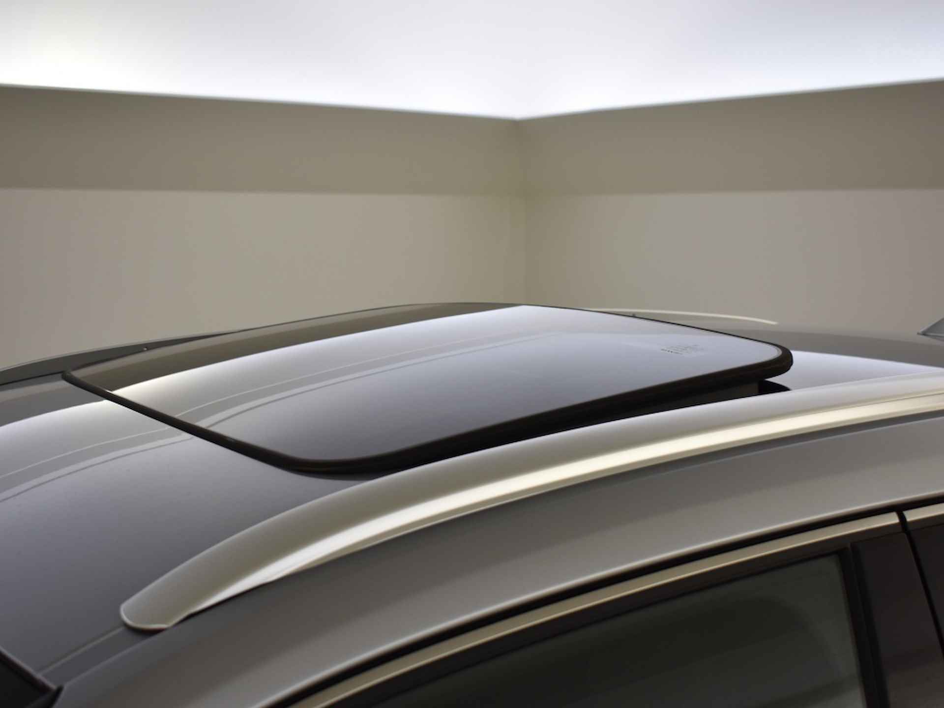 Lexus UX 250h Executive Line | Open dak | NETTODEAL - 7/37