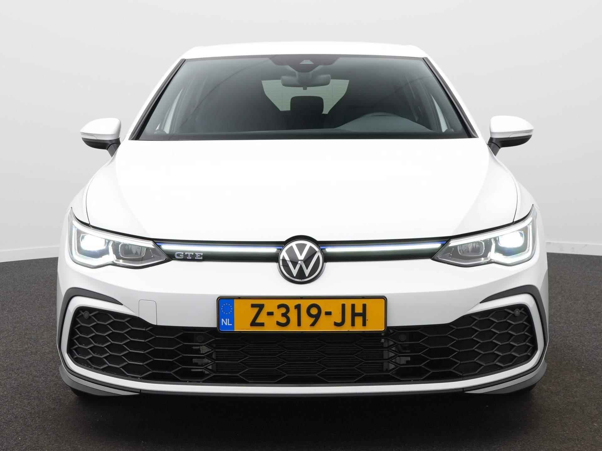 Volkswagen Golf 1.4 eHybrid GTE 245pk / Clima / Adaptieve Cruise / Camera / LED - 2/51