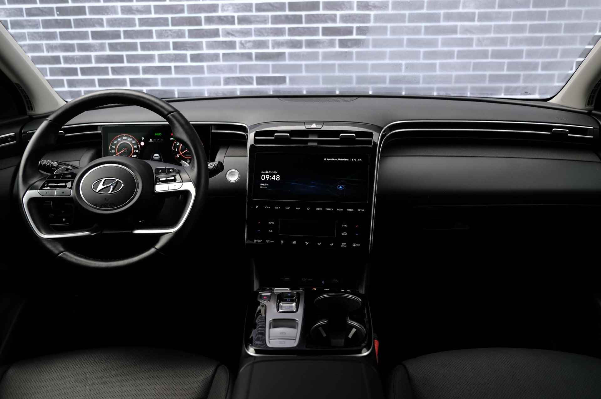 Hyundai Tucson 1.6 T-GDI PHEV Premium Sky 4WD | Automaat | Navi | Stoelverwarming/Ventilatie | Leer | Elec. Achterklep - 3/32