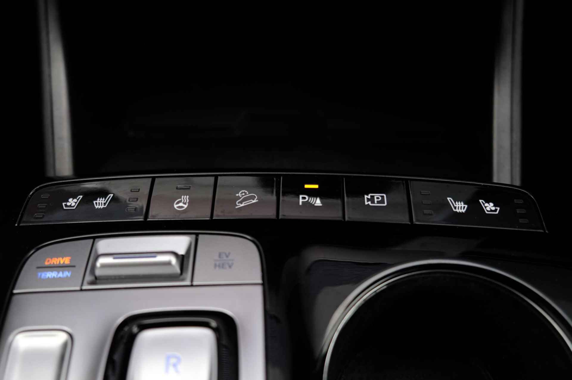 Hyundai Tucson 1.6 T-GDI PHEV Premium Sky 4WD | Automaat | Navi | Stoelverwarming/Ventilatie | Leer | Elec. Achterklep - 11/32