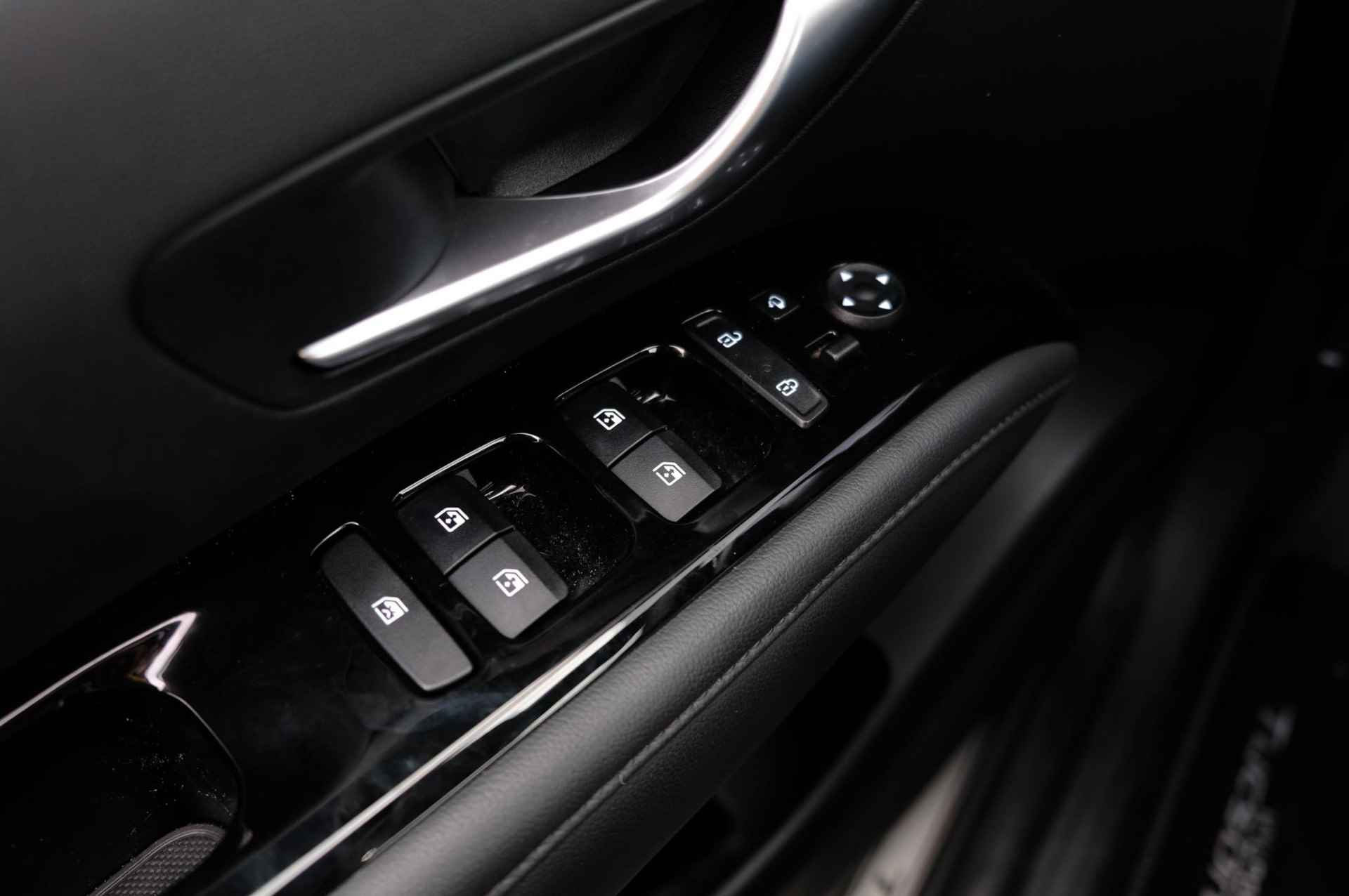 Hyundai Tucson 1.6 T-GDI PHEV Premium Sky 4WD | Automaat | Navi | Stoelverwarming/Ventilatie | Leer | Elec. Achterklep - 16/32