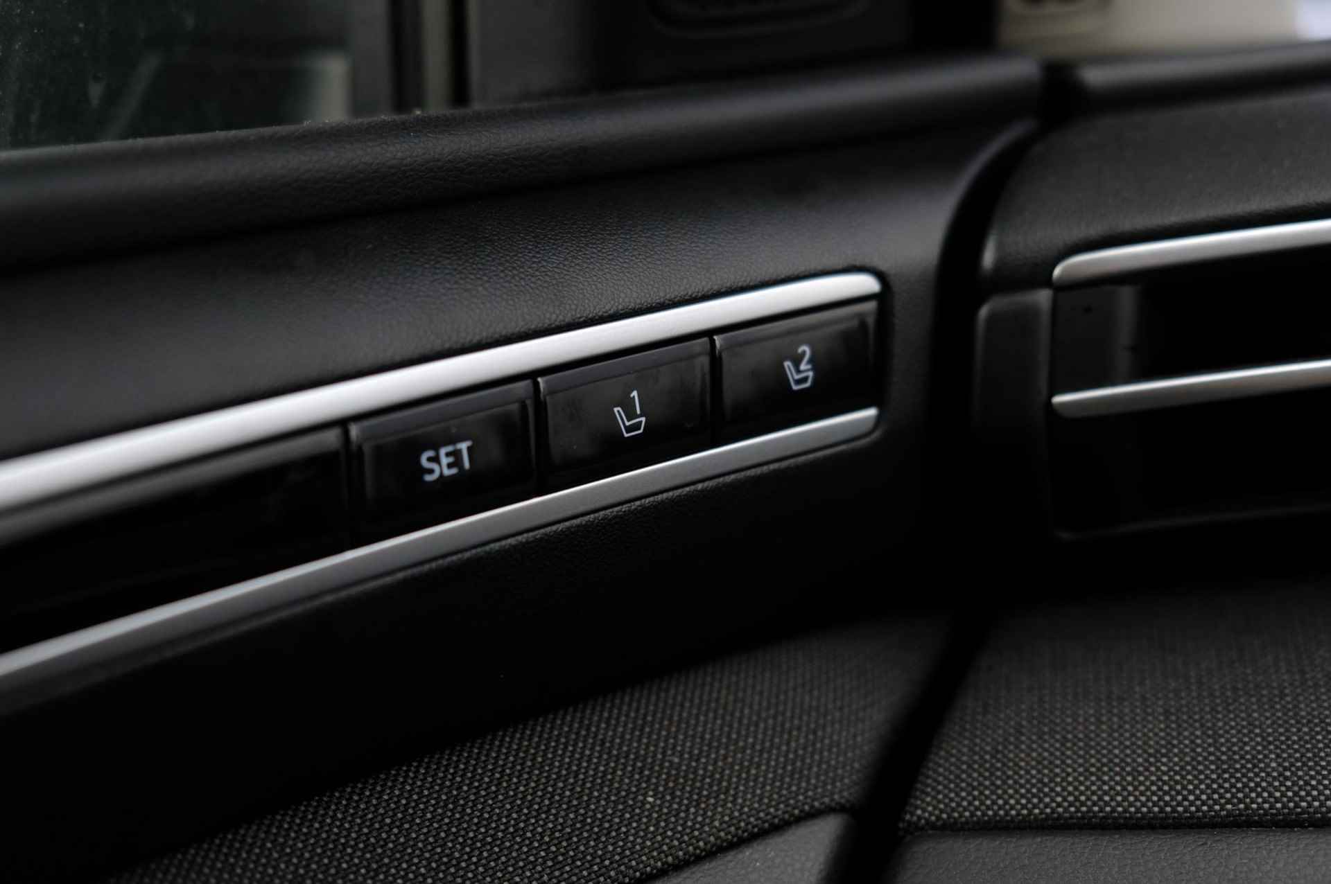 Hyundai Tucson 1.6 T-GDI PHEV Premium Sky 4WD | Automaat | Navi | Stoelverwarming/Ventilatie | Leer | Elec. Achterklep - 17/32