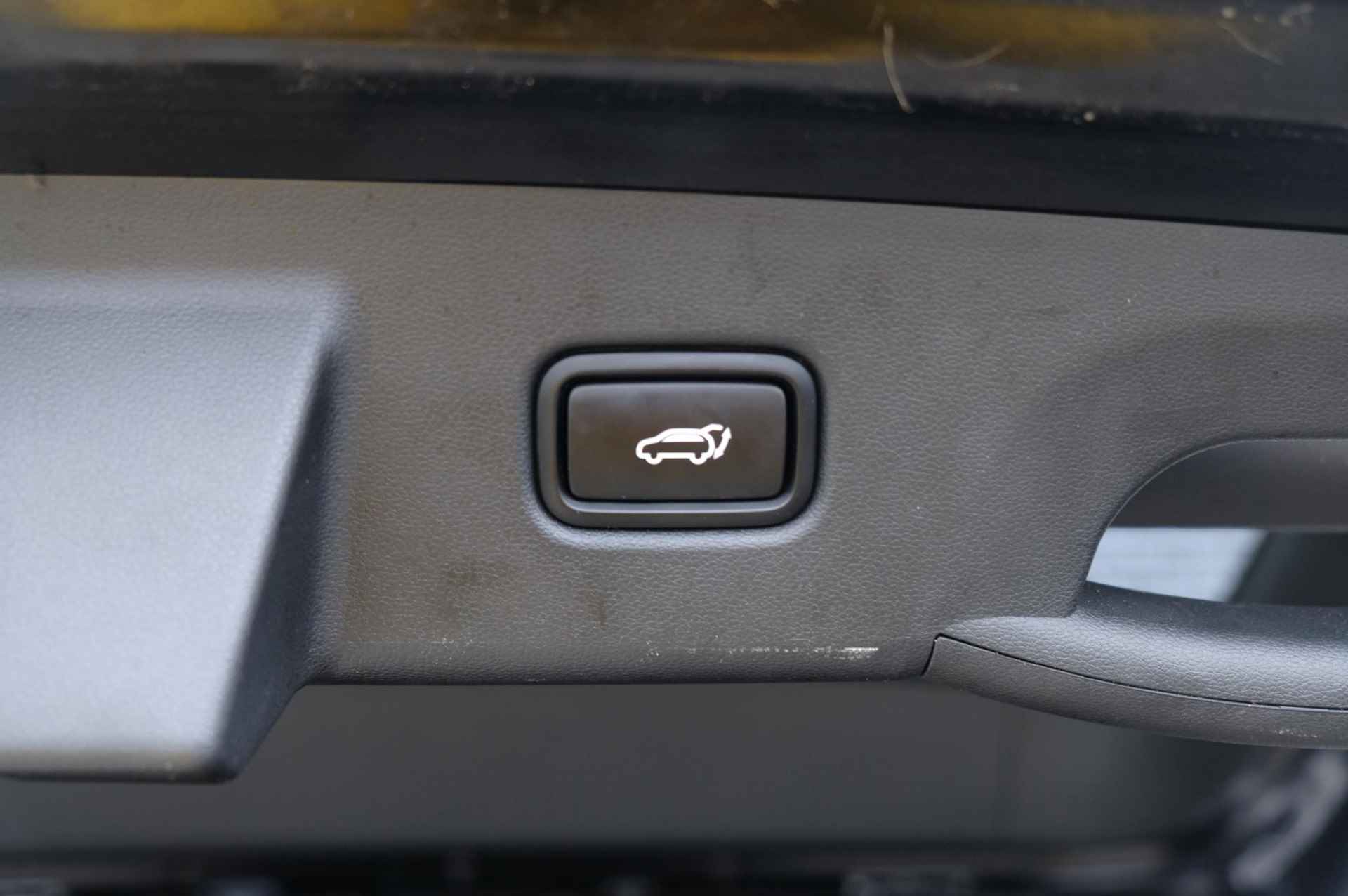 Hyundai Tucson 1.6 T-GDI PHEV Premium Sky 4WD | Automaat | Navi | Stoelverwarming/Ventilatie | Leer | Elec. Achterklep - 24/32