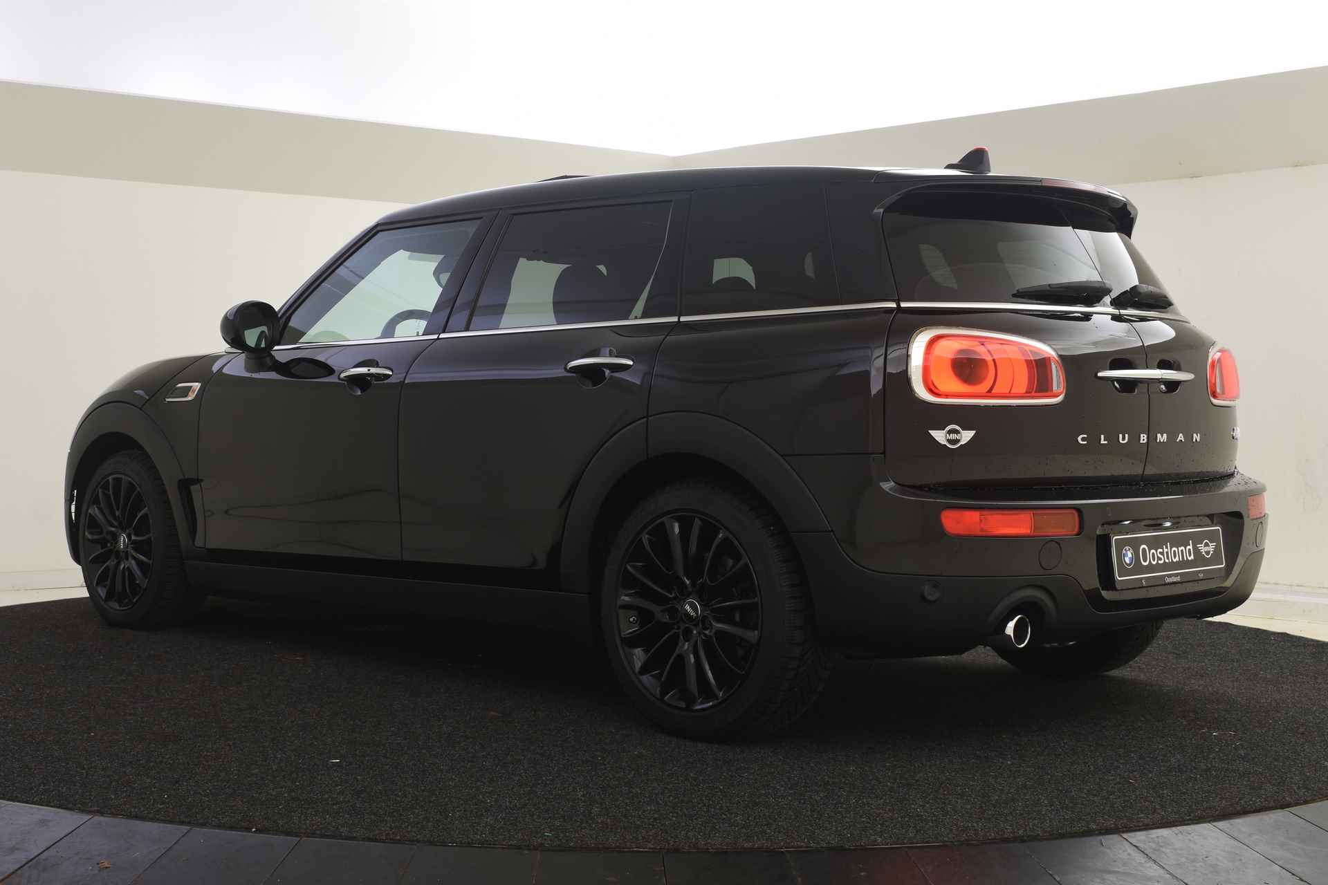 MINI Clubman Cooper Chili / Panoramadak / PDC achter / LED / Comfortstoelen / Cruise Control / Getint glas achter / Multifunctioneel stuurwiel - 13/43