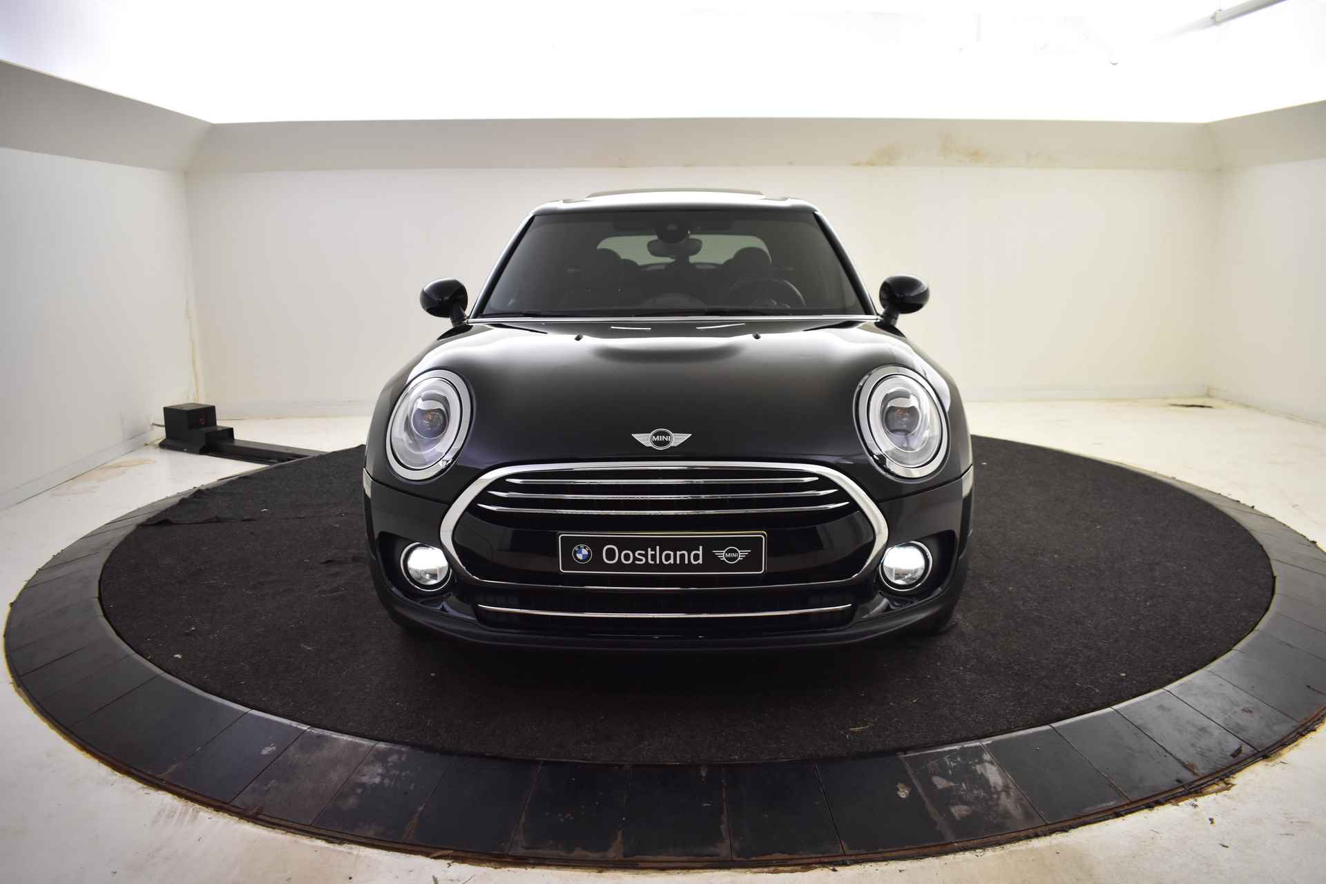 MINI Clubman Cooper Chili / Panoramadak / PDC achter / LED / Comfortstoelen / Cruise Control / Getint glas achter / Multifunctioneel stuurwiel - 42/43