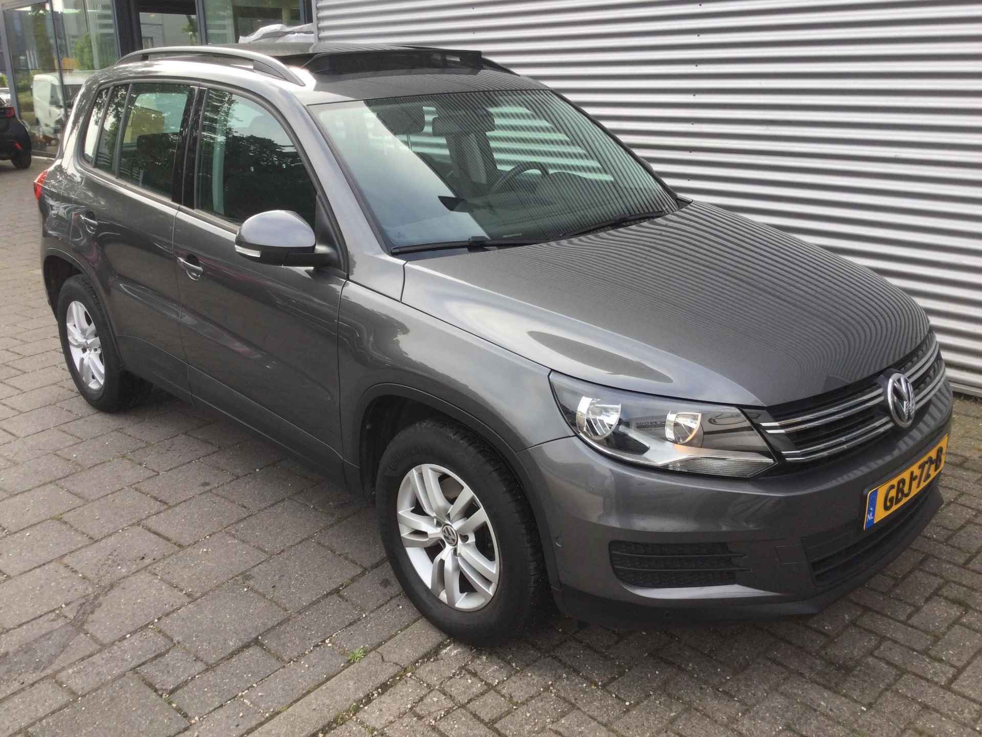 Volkswagen Tiguan 1.4 TSI Trendline | Pano dak | Climate control | PDC | - 6/29