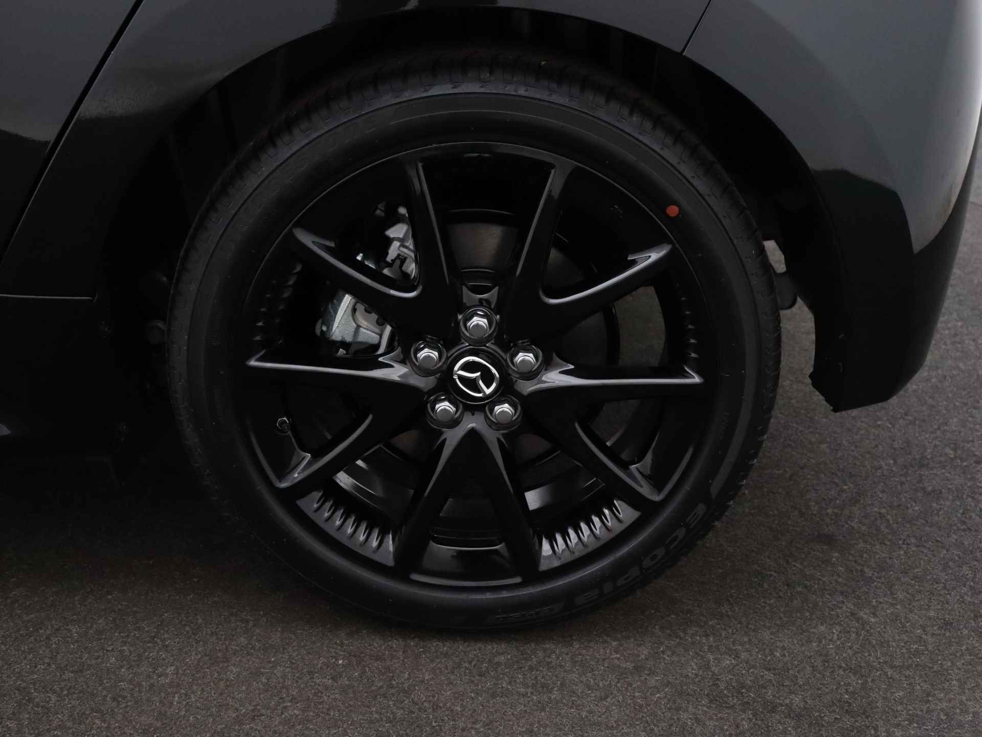Mazda 2 Hybrid 1.5 Homura Plus | Panoramadak | Camera | Navigatie | Stoelverwarming | Parkeersensoren Voor + Achter | - 38/41