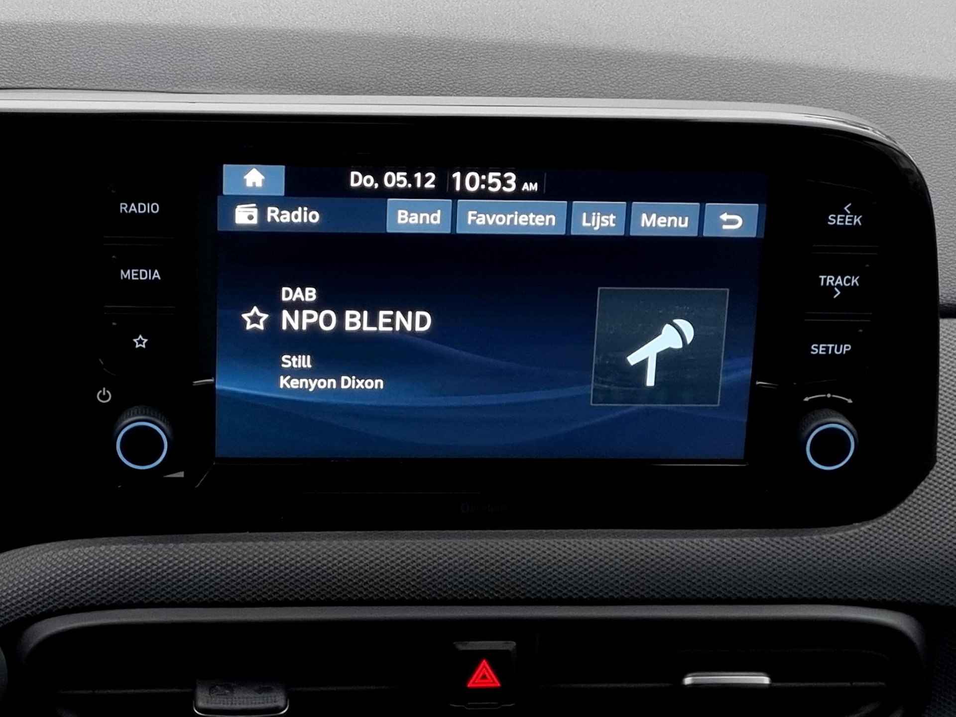 Hyundai i10 1.0 Comfort Automaat / Navigatie via Android Auto/Apple Carplay / Airco / DAB / Cruise Control - 11/40