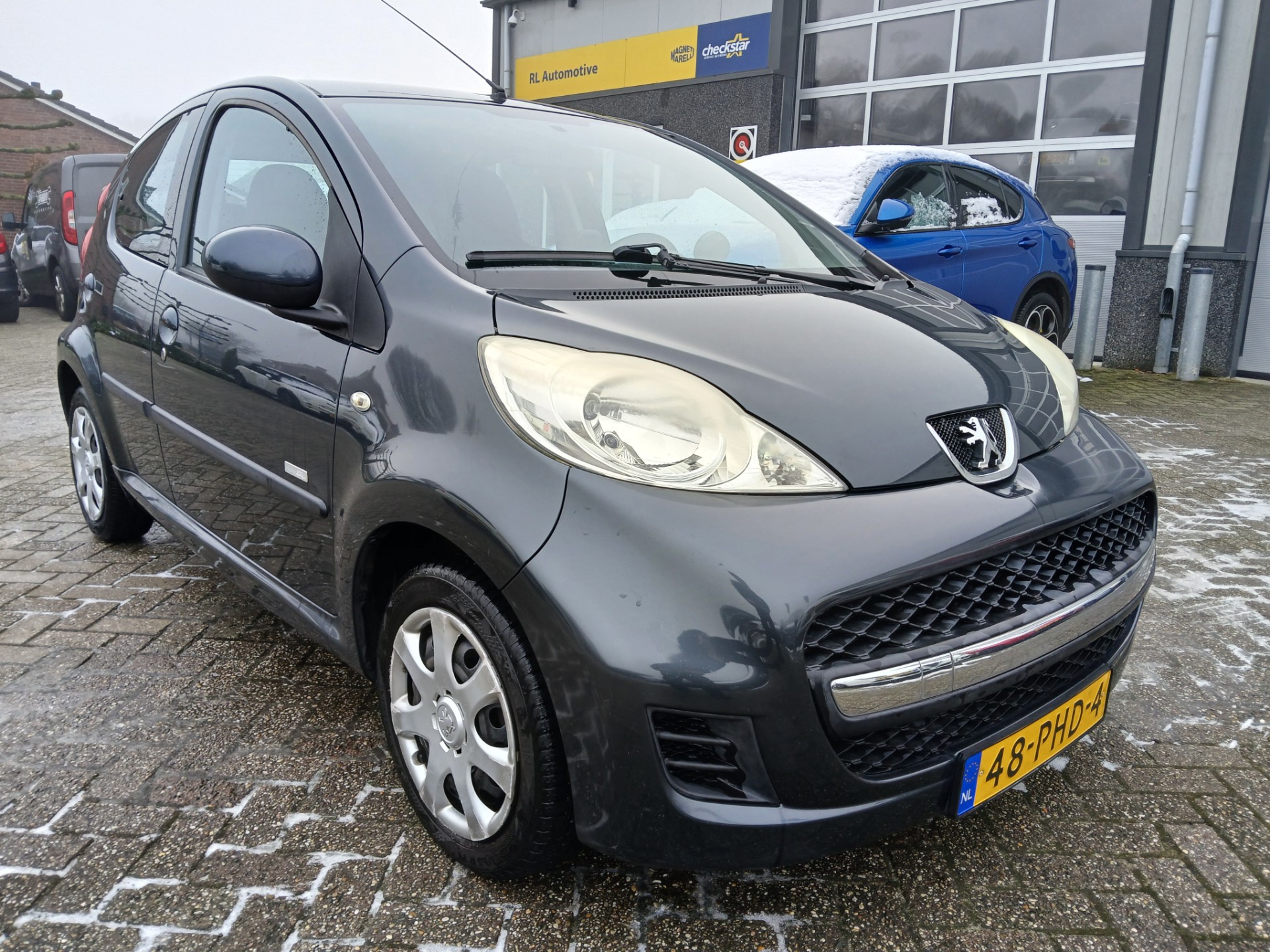 Peugeot 107 1.0-12V Millesim 200 - 5 Deurs - Airco