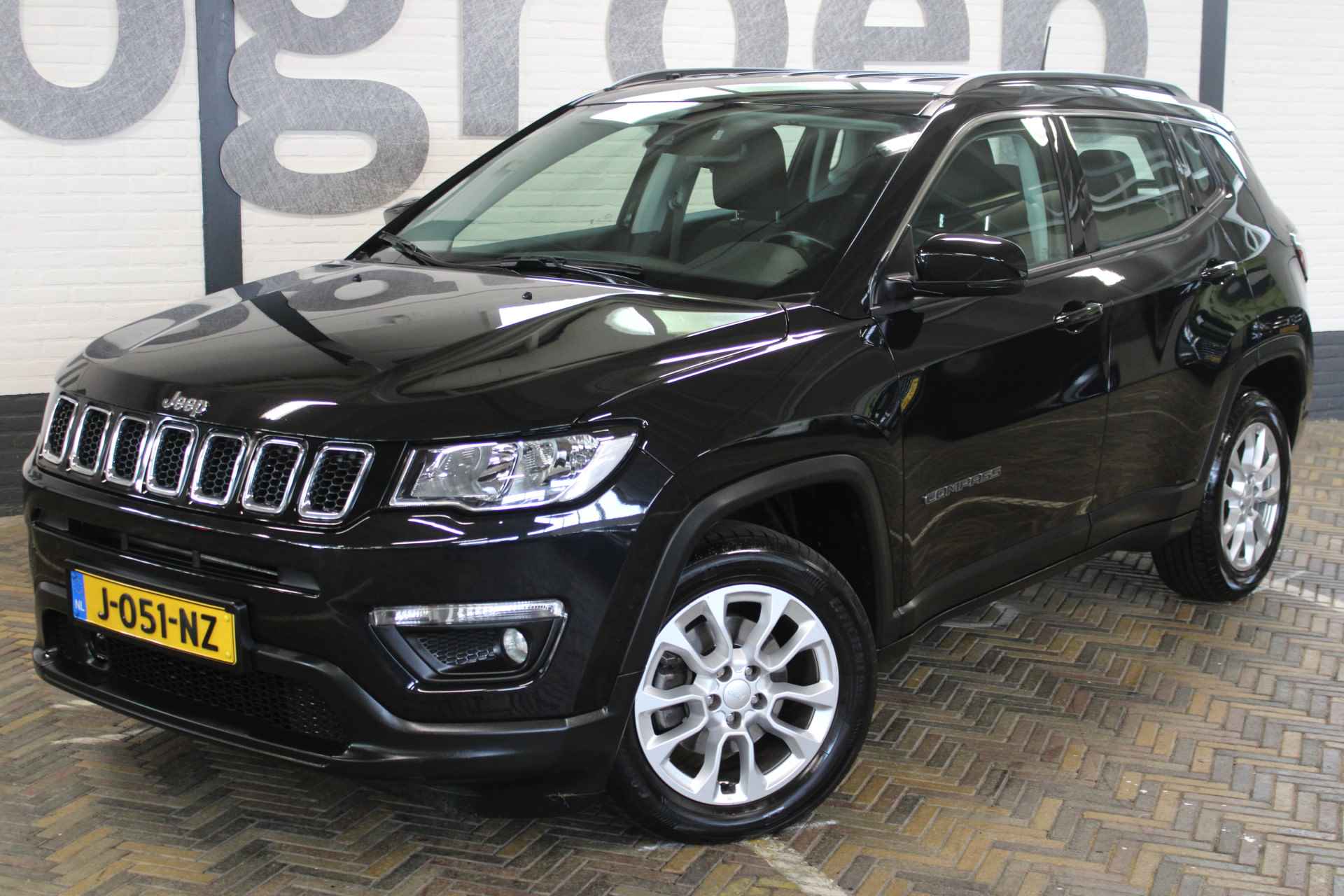 Jeep Compass 1.3T Longitude | Incl. 12 maanden garantie | 1ste eigenaar! | Dealer onderhouden | Cruise control | Climate control | Bluetooth | DAB radio | Lane assist | - 6/48