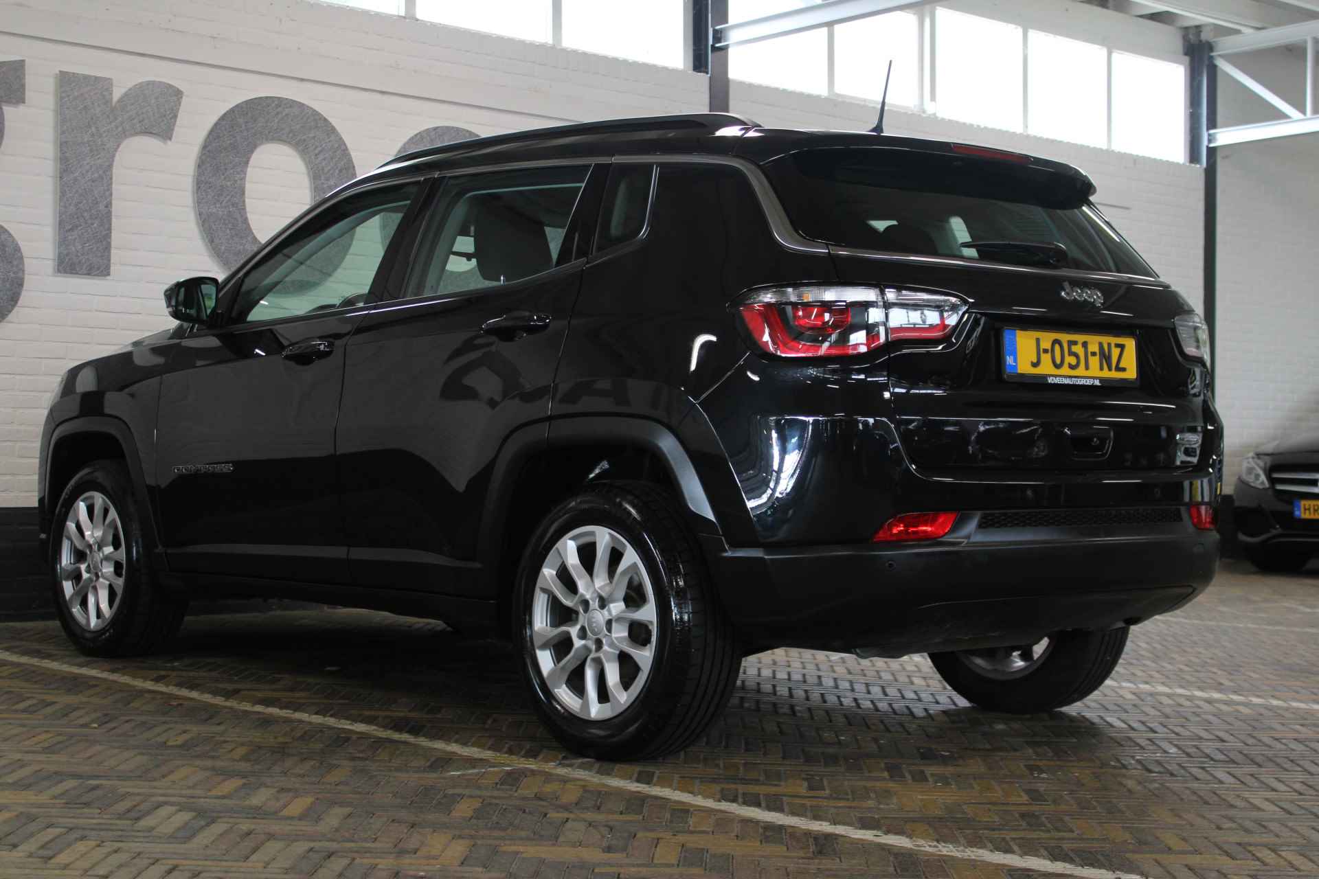 Jeep Compass 1.3T Longitude | Incl. 12 maanden garantie | 1ste eigenaar! | Dealer onderhouden | Cruise control | Climate control | Bluetooth | DAB radio | Lane assist | - 26/48