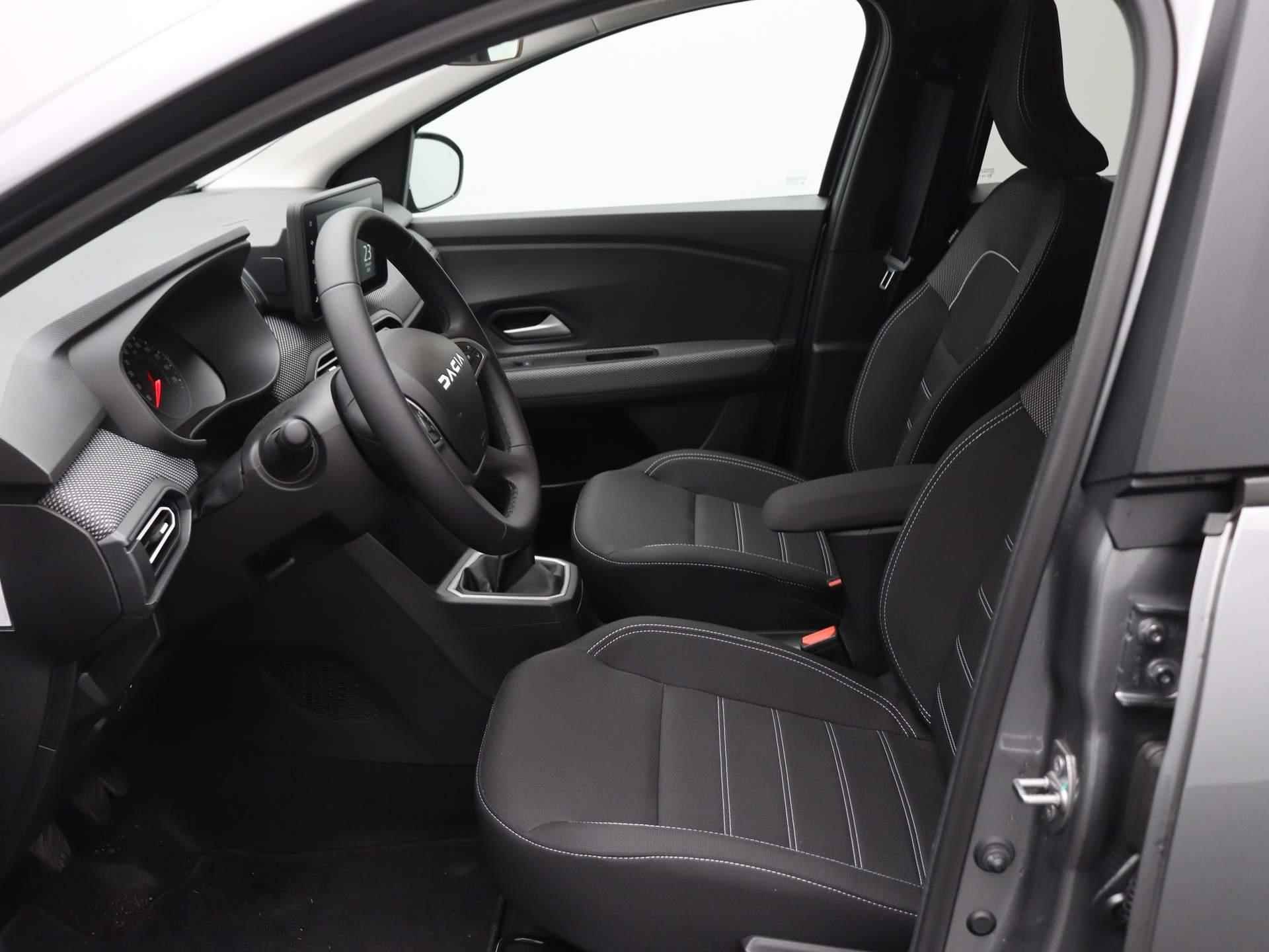 Dacia Jogger TCe 110pk Expression 5p. | Achteruitrijcamera | Parkeersensoren voor/achter | Dodehoeksensor | Keyless | - 16/38