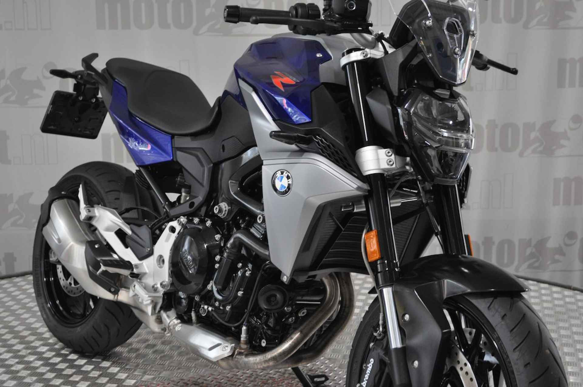 BMW F 900 R - 12/24