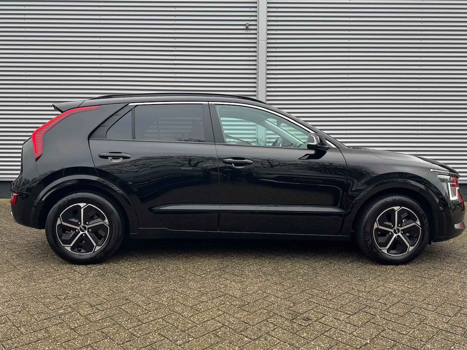 KIA Niro 1.6 GDi Hybrid 141pk DCT6 DynamicPlusLine | Schuif/Kanteldak | Stoel/Stuurwielverwarming | Dodehoek | HUD | Navigatie | Climate Control | - 6/44