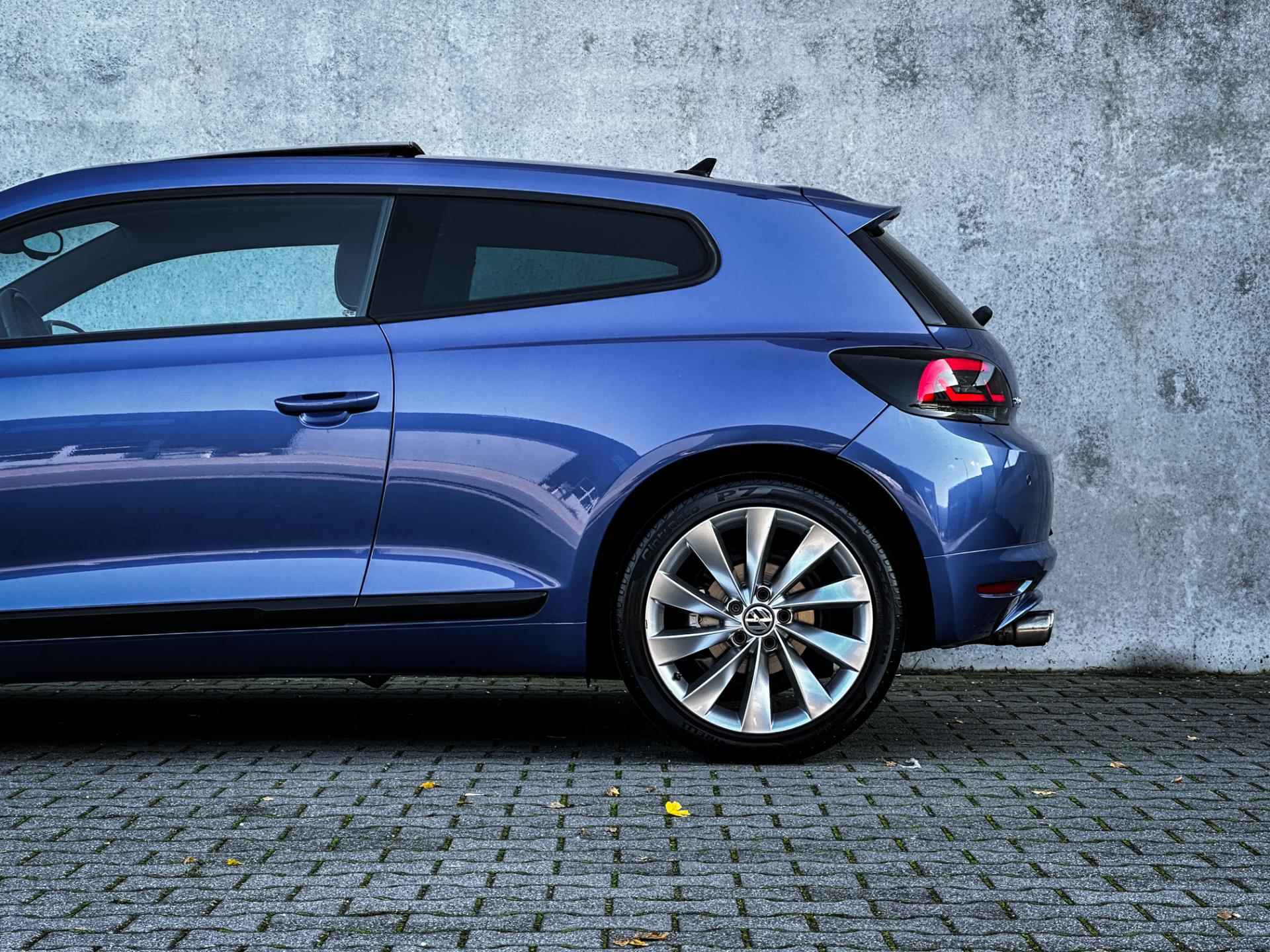 Volkswagen SCIROCCO 1.4 TSI Highline Plus | Panorama | Navi | Clima | Cruise | PDC | Xenon | Super gaaf! | - 11/45