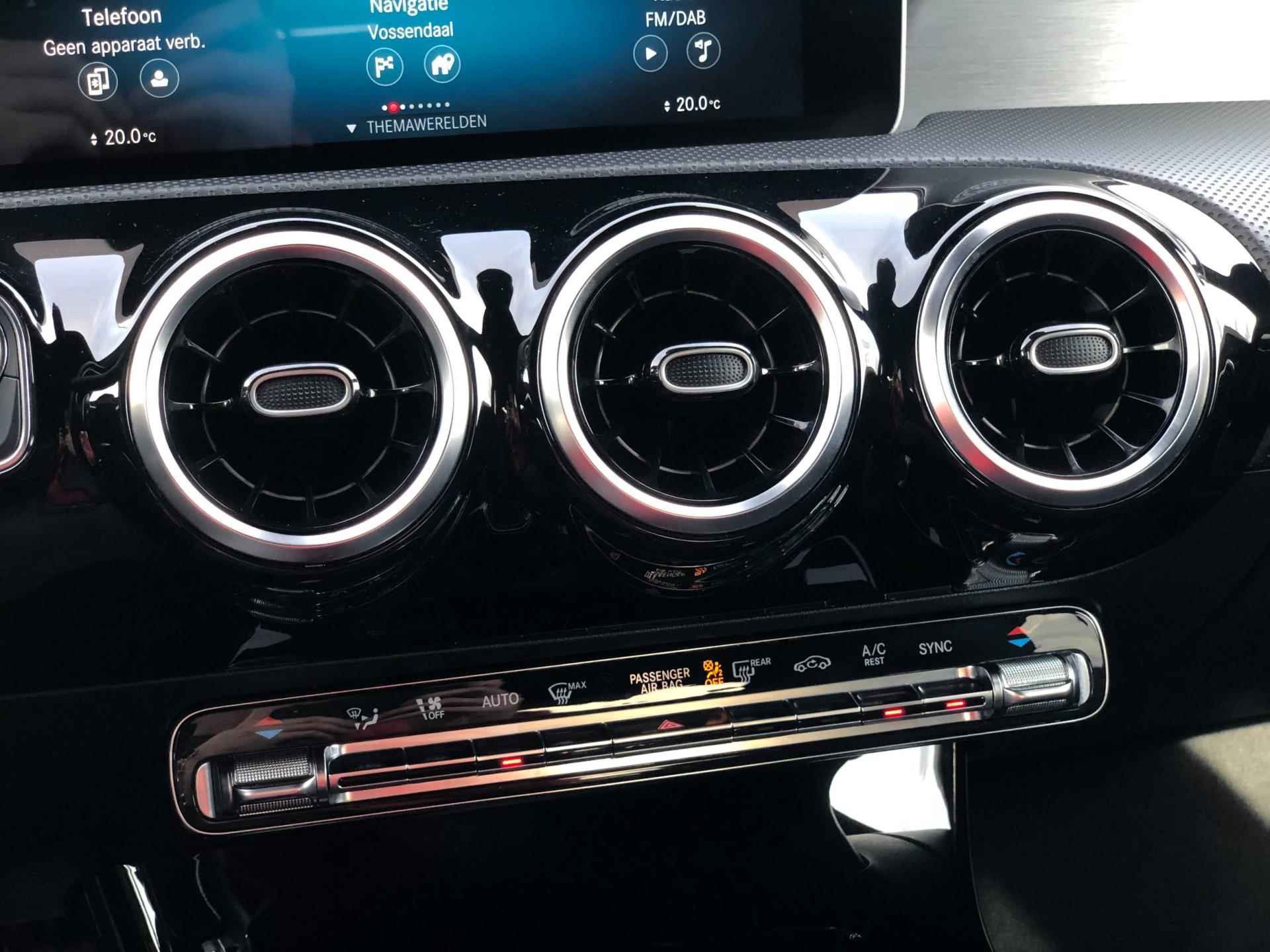 Mercedes-Benz CLA-klasse 200 Advantage AMG/Night Pakket | Virtual Cockpit,Head-up, Navi, Camera, Carplay/Android | Dealeroh. NAP | - 51/66