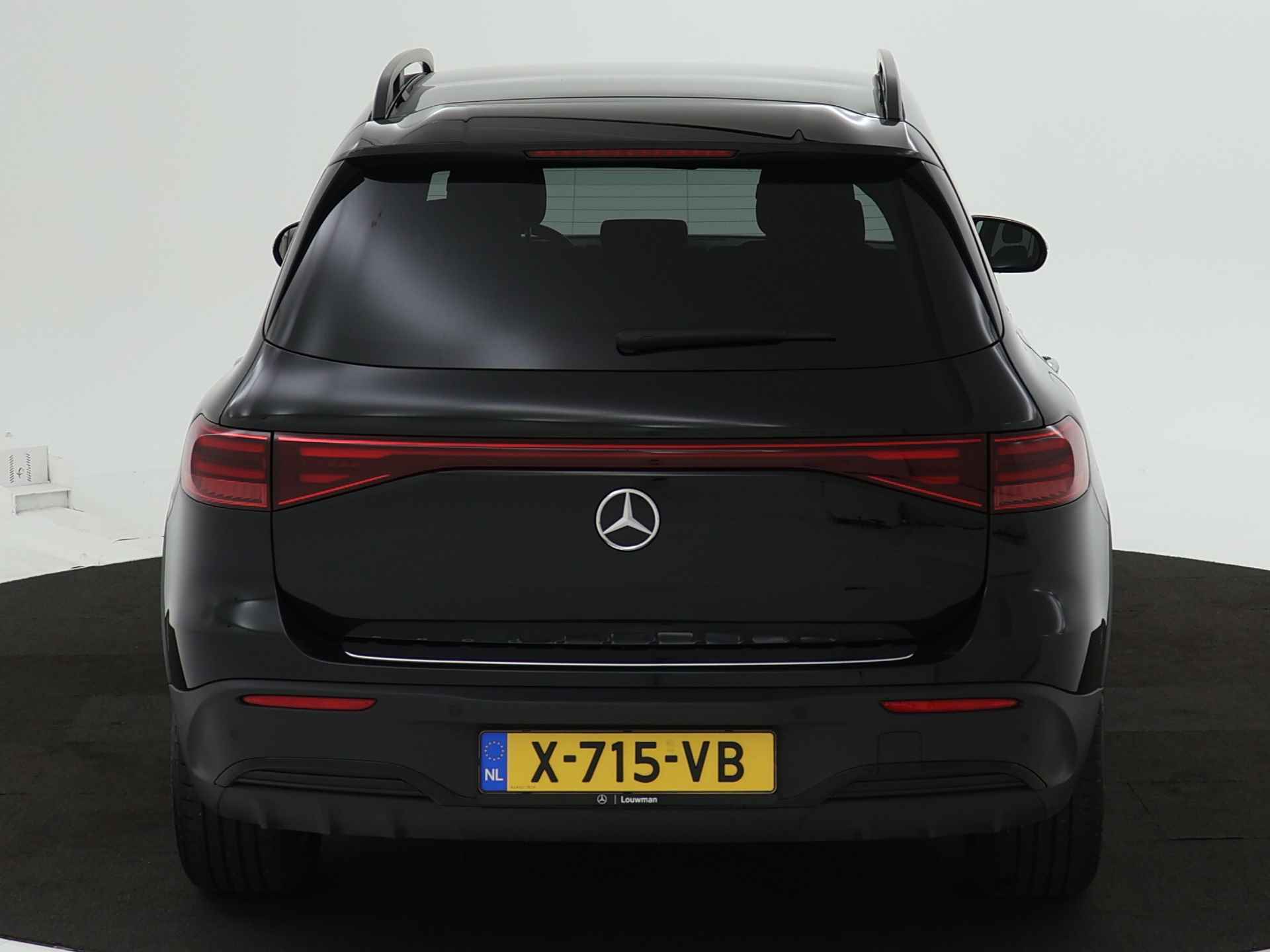 Mercedes-Benz EQB 250+ AMG Line 71 kWh | Nightpakket | KEYLESS-GO | Apple carplay | EASY PACK achterklep | Inclusief 48 maanden MB Certified garantie voor Europa. - 24/39