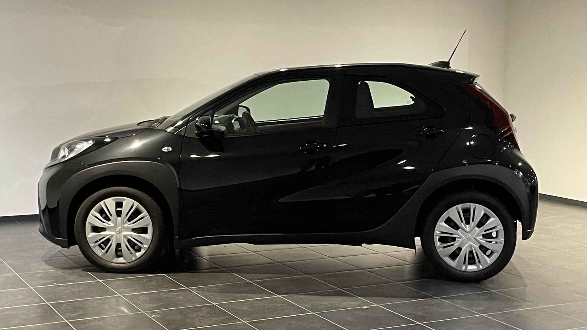 Toyota Aygo X 1.0 VVT-i Play - 9/21