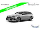 BMW i5 Touring eDrive40 M-Sport - Pano - Trekhaak - Driving + Parking Ass Plus - Harman Kardon