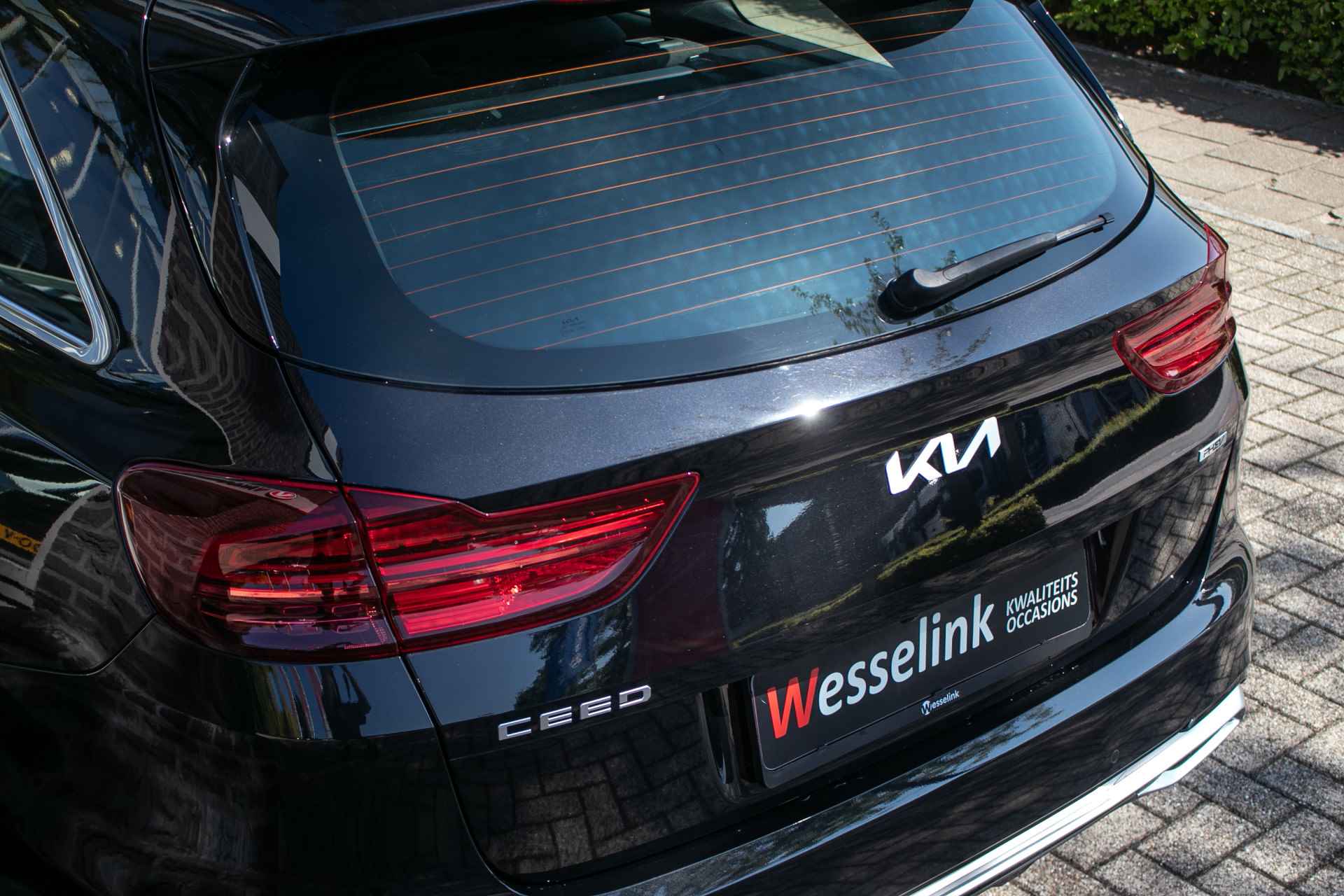 Kia Ceed Sportswagon 1.6 GDI PHEV DynamicLine - All-in rijklrprs | Carplay | Adpt. cruise | Camera | stuurverw. - 24/41