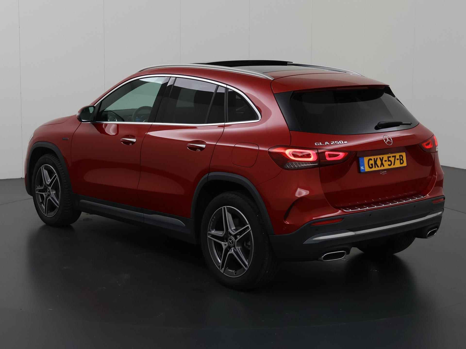 Mercedes-Benz GLA-klasse 250 e Business Solution AMG Limited | Panoramadak | Navigatie | Memory Seat | Sfeerverlichting | Widescreen | Parkeercamera 360° | Cruise Control Adaptief |  Climate Control | Stoelverwarming  | Keyless Go | Multibeam | - 23/52