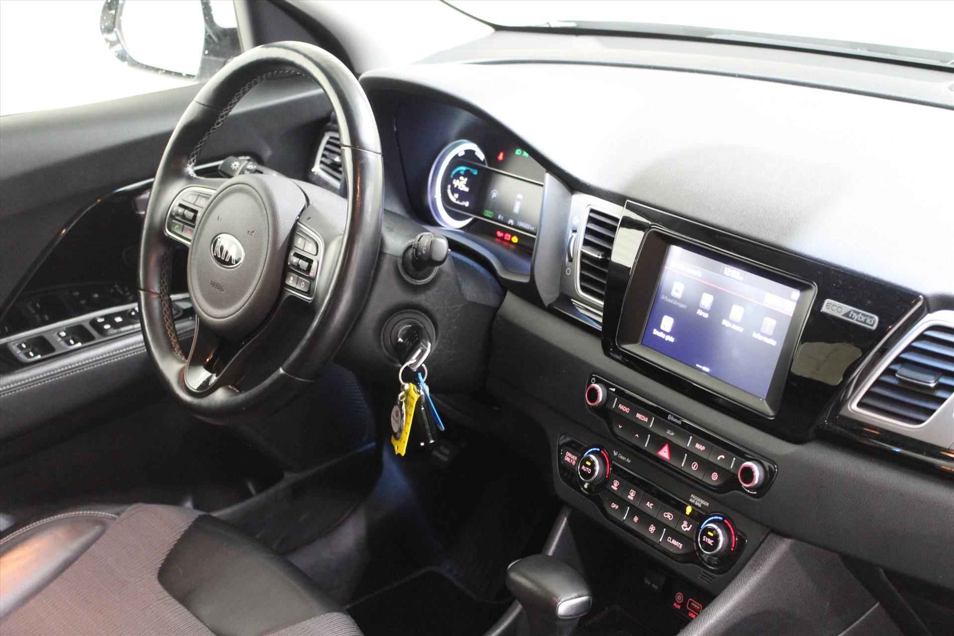 Kia Niro 1.6 Hybrid DynamicLine - 38/41