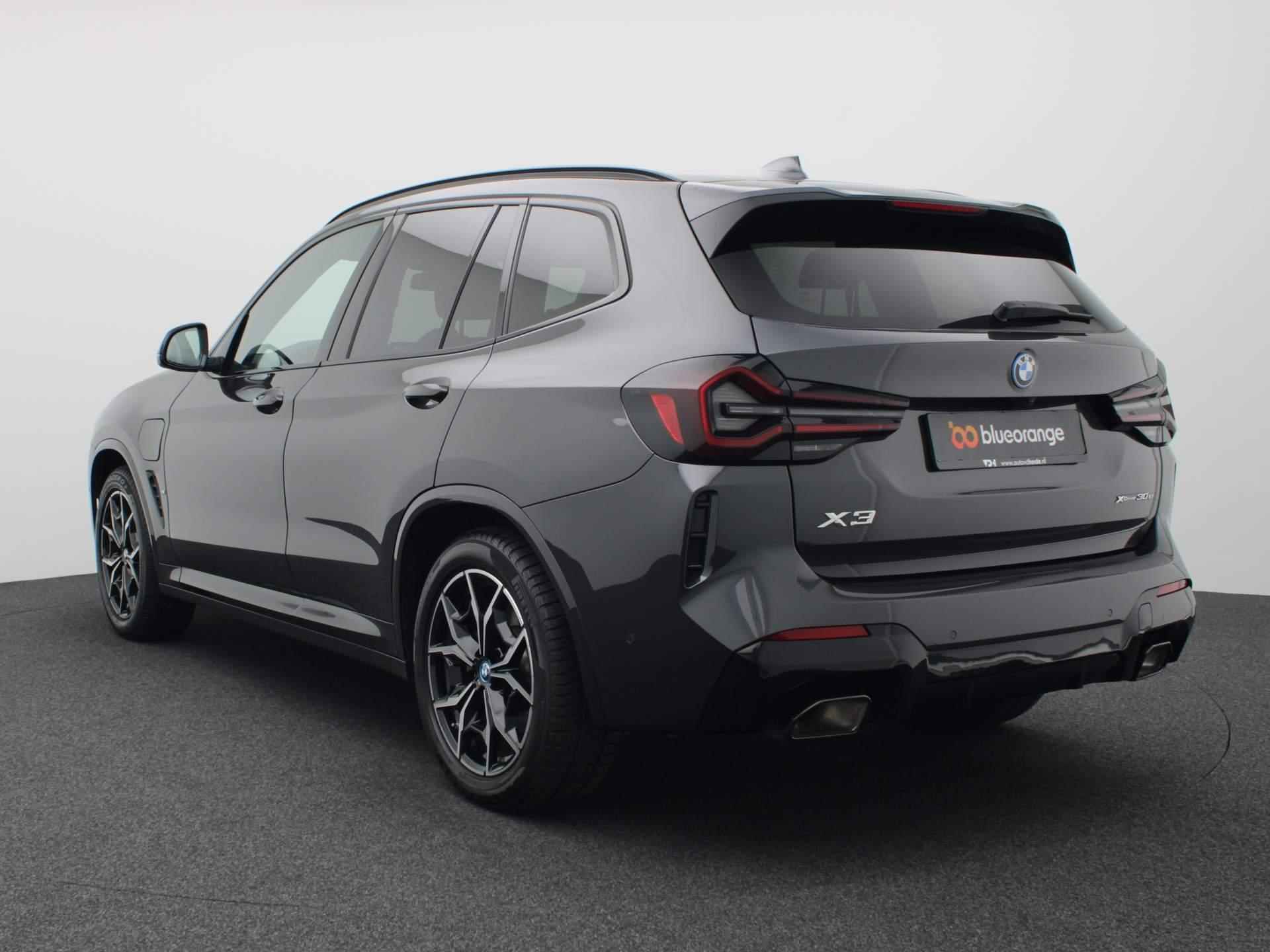 BMW X3 xDrive30e 292PK Aut. M Sport, Shadow, panoramadak, achteruitrijcamera, keyless entry, memory functie voorstoel, verwarmbare voorstoelen, 19" LM Velgen - 10/53