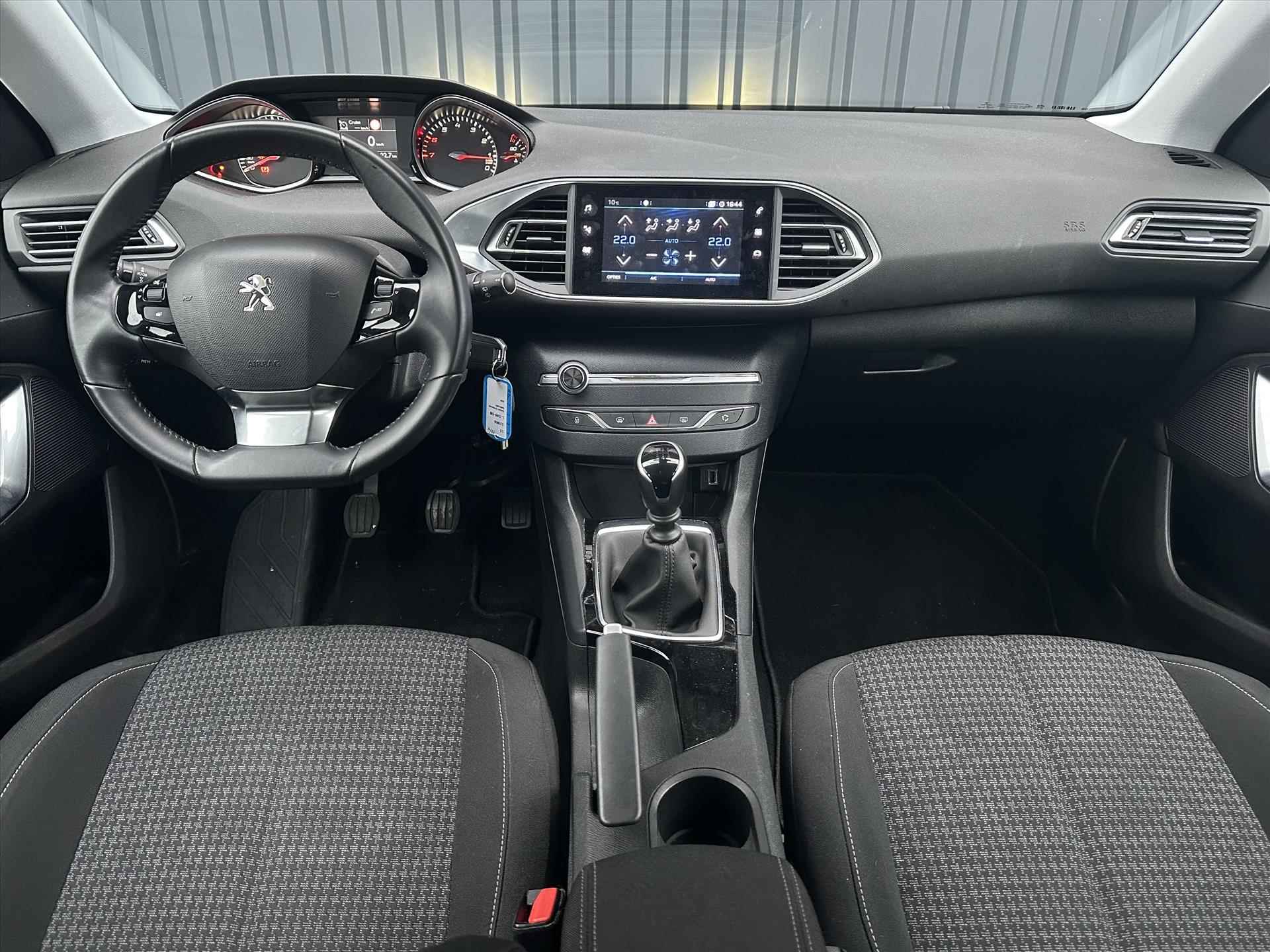 PEUGEOT 308 1.2 Turbo 110pk Blue Lease Executive I All Season I Parkeersensoren V+A I Navigatie I Climate Control I Cruise Control I DAB I Lane Assist I - 12/29