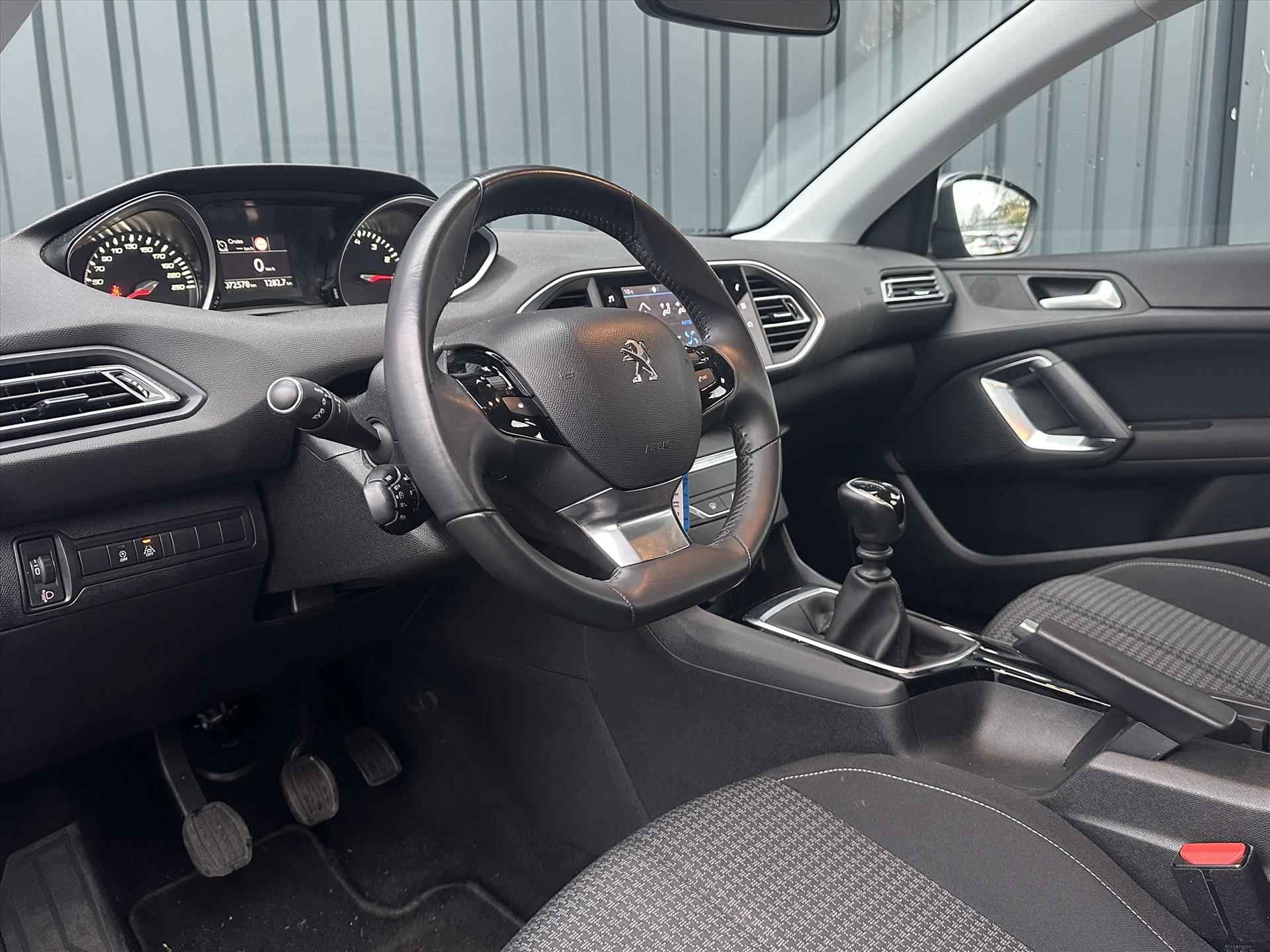 PEUGEOT 308 1.2 Turbo 110pk Blue Lease Executive I All Season I Parkeersensoren V+A I Navigatie I Climate Control I Cruise Control I DAB I Lane Assist I - 13/29