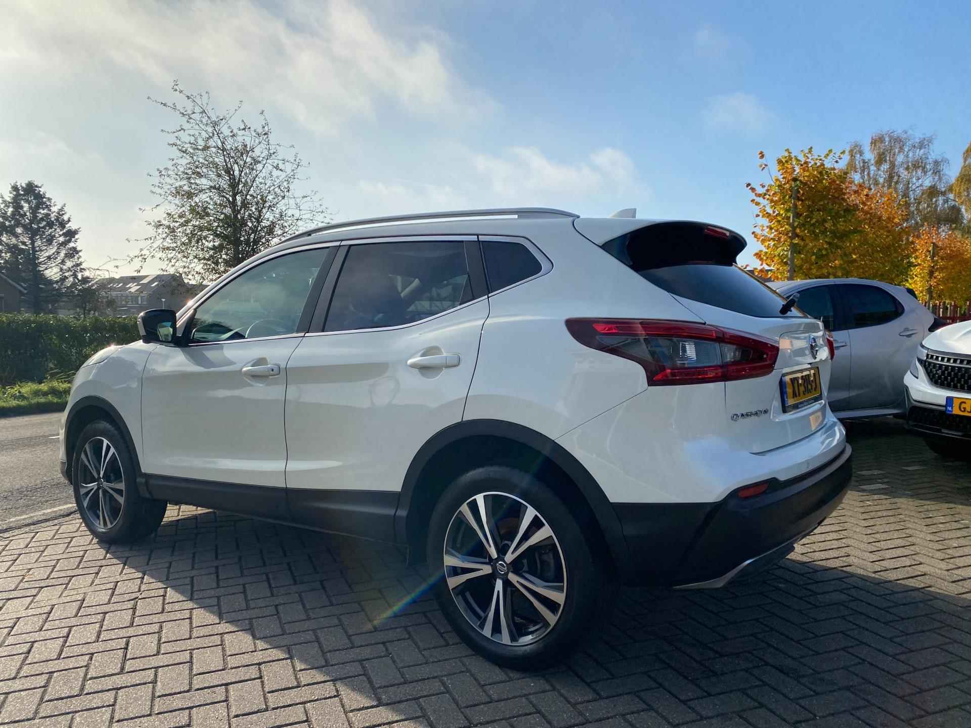 Nissan Qashqai 1.2 N-Connecta - 6/21