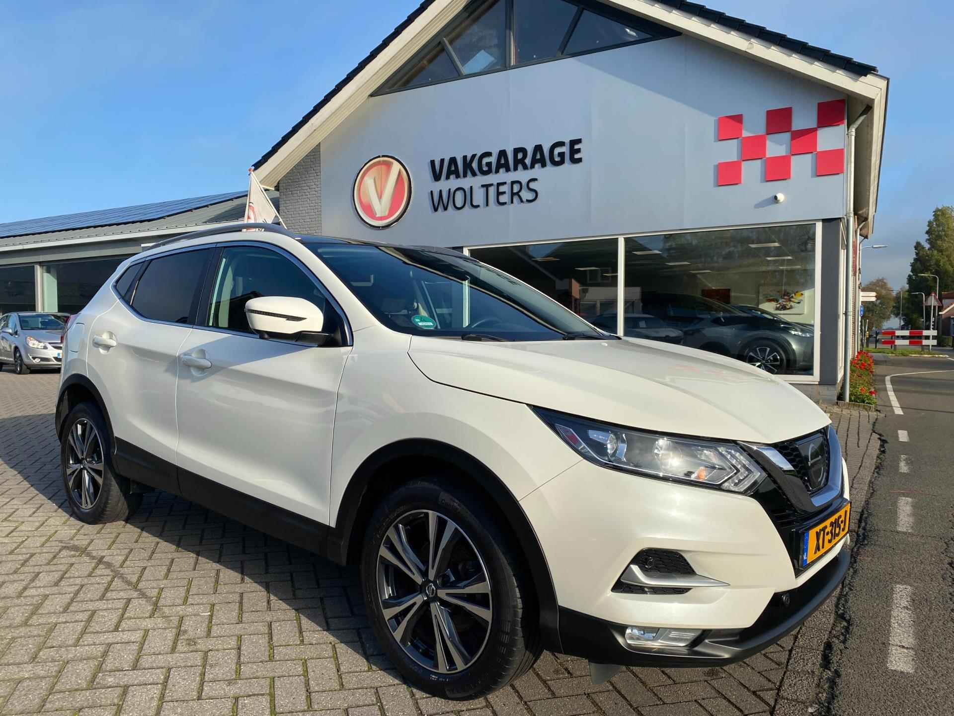 Nissan Qashqai 1.2 N-Connecta - 8/21