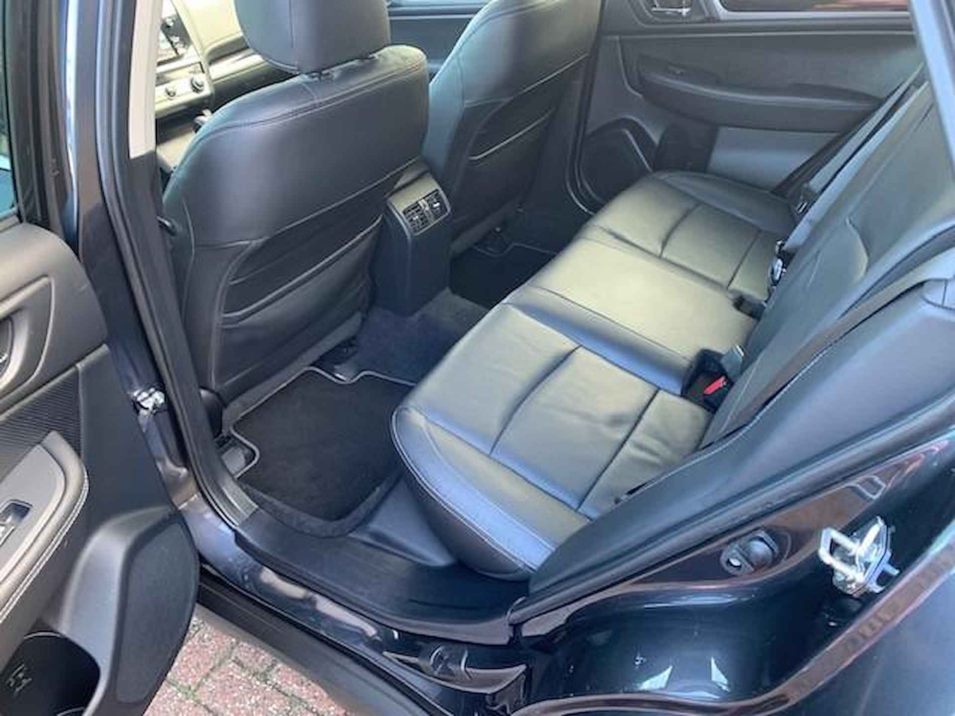 Subaru Outback 2.5i Premium NL-Auto | Automaat | Navigatie | Camera | Lederen Bekleding | Stoelverwarming | Trekhaak - 24/28