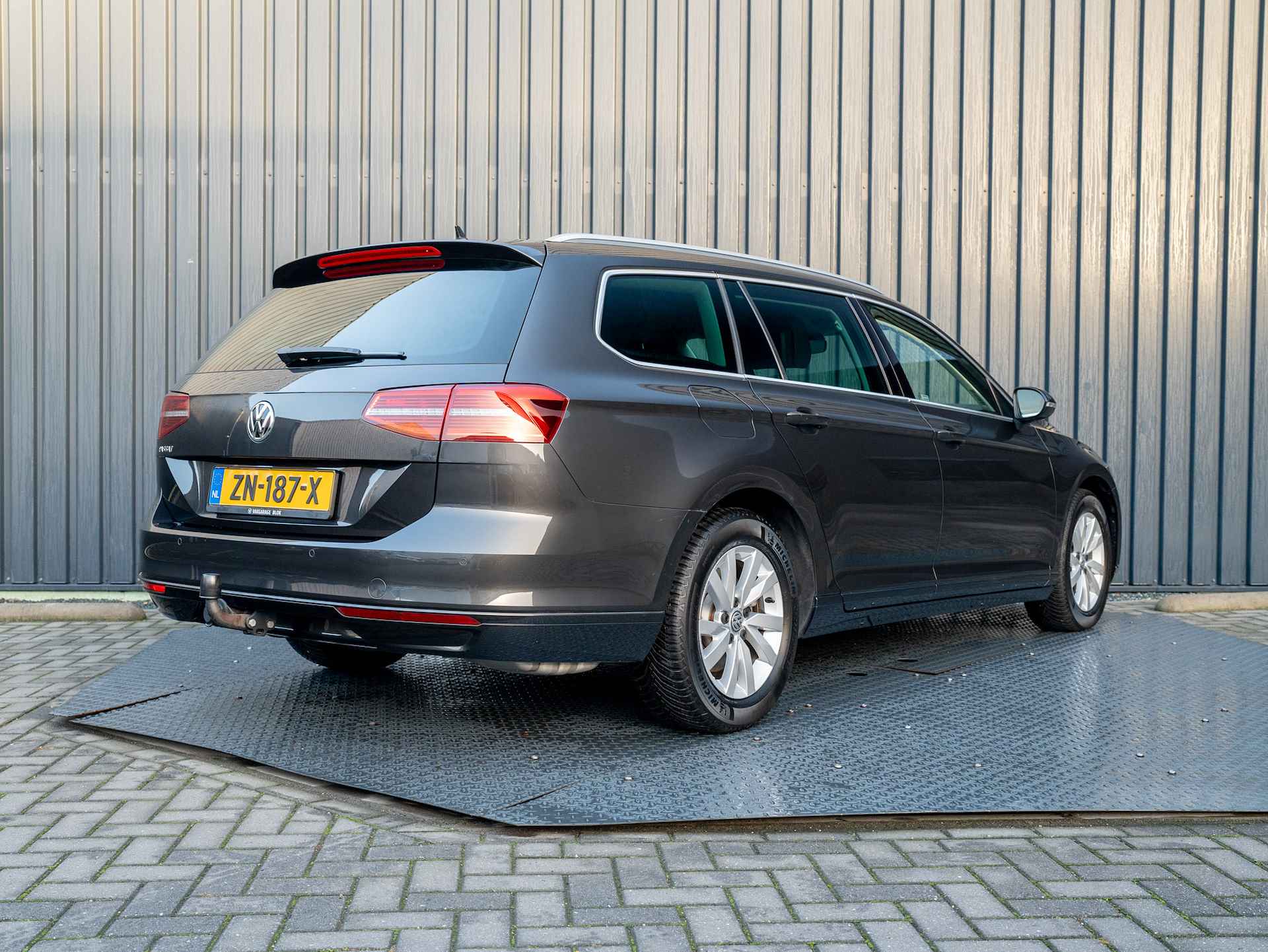 Volkswagen Passat Variant 1.5 TSI 150Pk Comfortline Business | Keyless | Elk A-klep | LED koplampen | Trekhaak | Prijs Rijklaar!! - 45/47