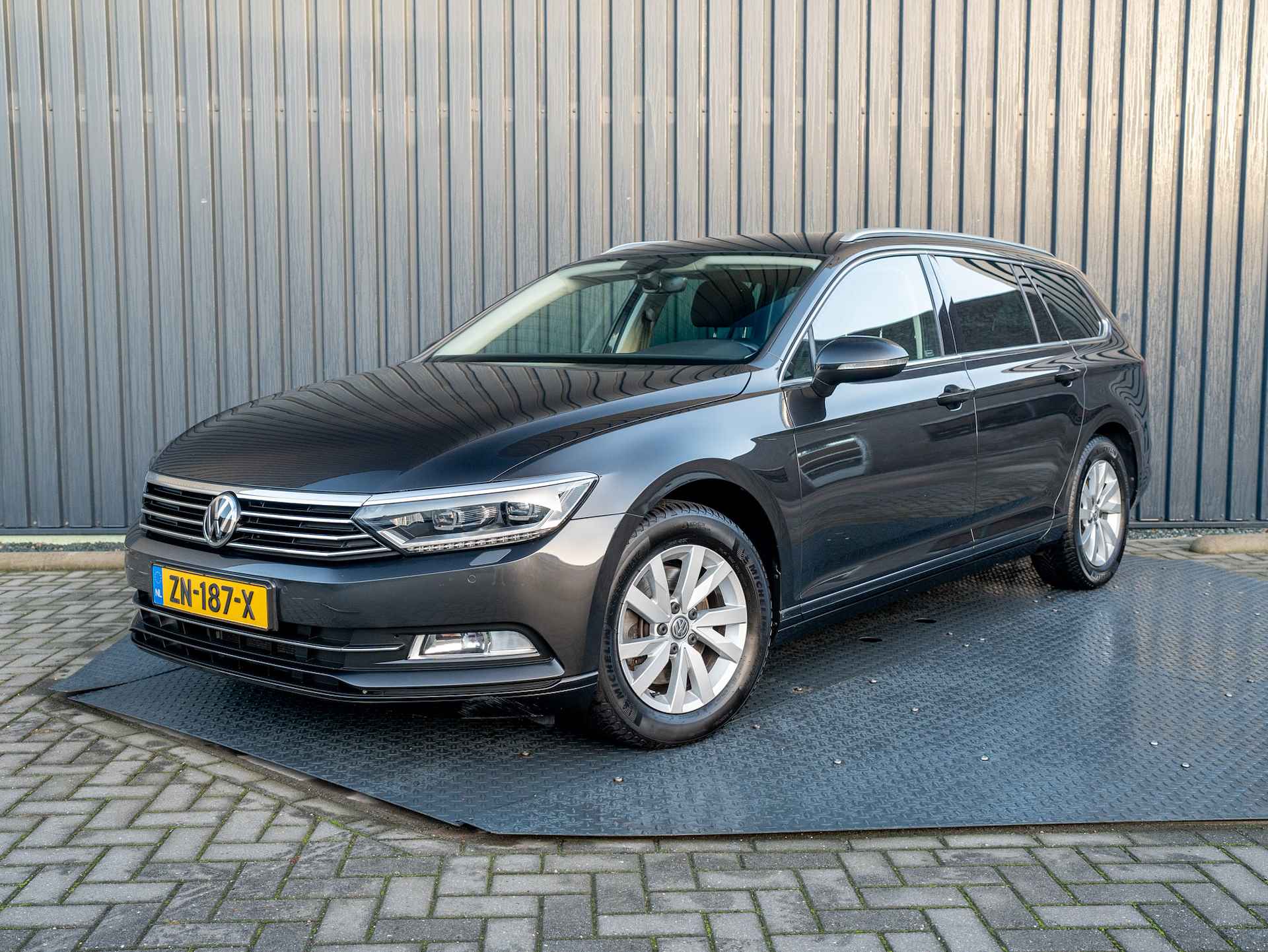 Volkswagen Passat Variant 1.5 TSI 150Pk Comfortline Business | Keyless | Elk A-klep | LED koplampen | Trekhaak | Prijs Rijklaar!! - 47/47