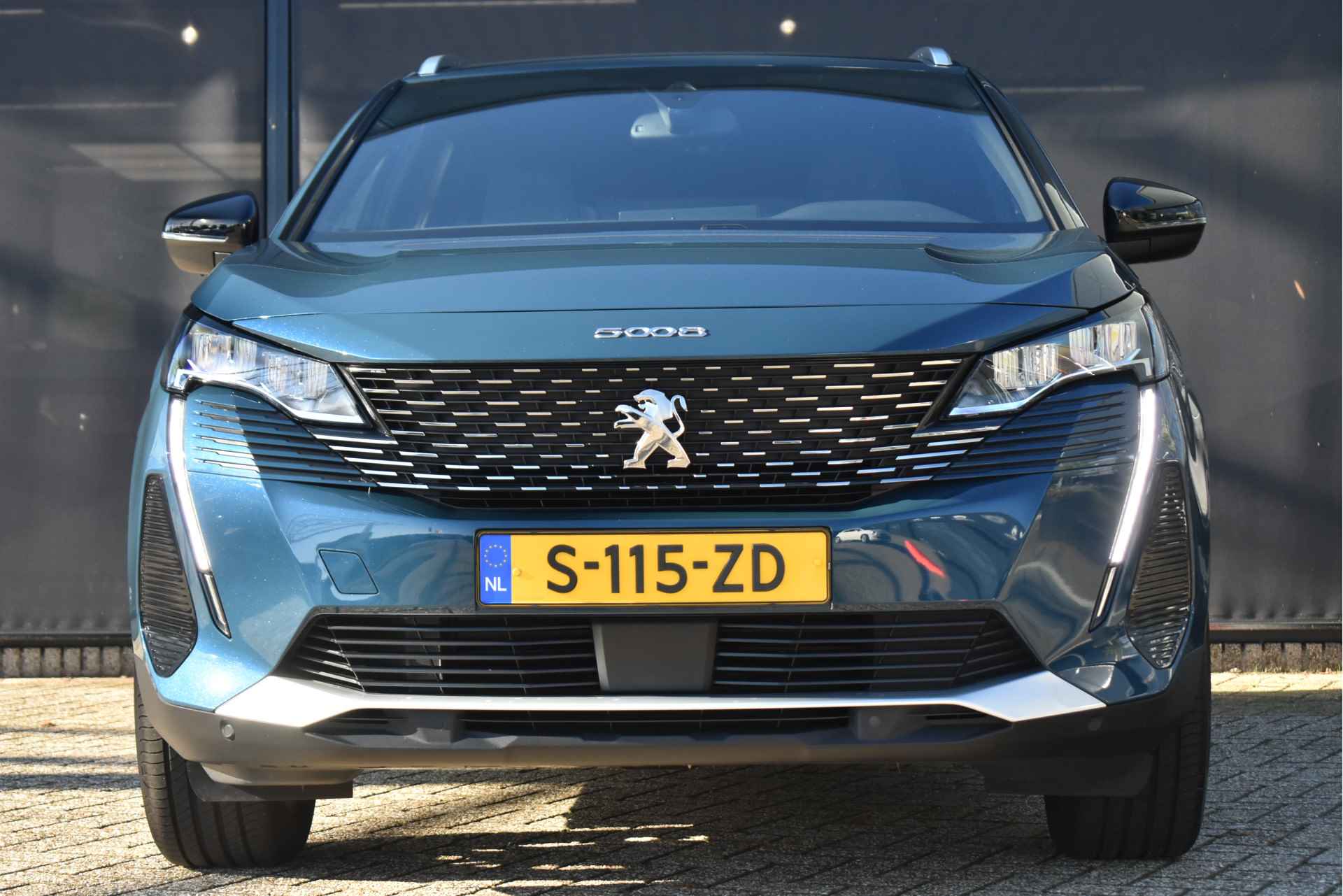 Peugeot 5008 1.2 PureTech Allure Pack Business 130pk Automaat 7p | Navigatie | Achteruitrijcamera | Stoelverwarming | Climate Control | Cruis - 5/47