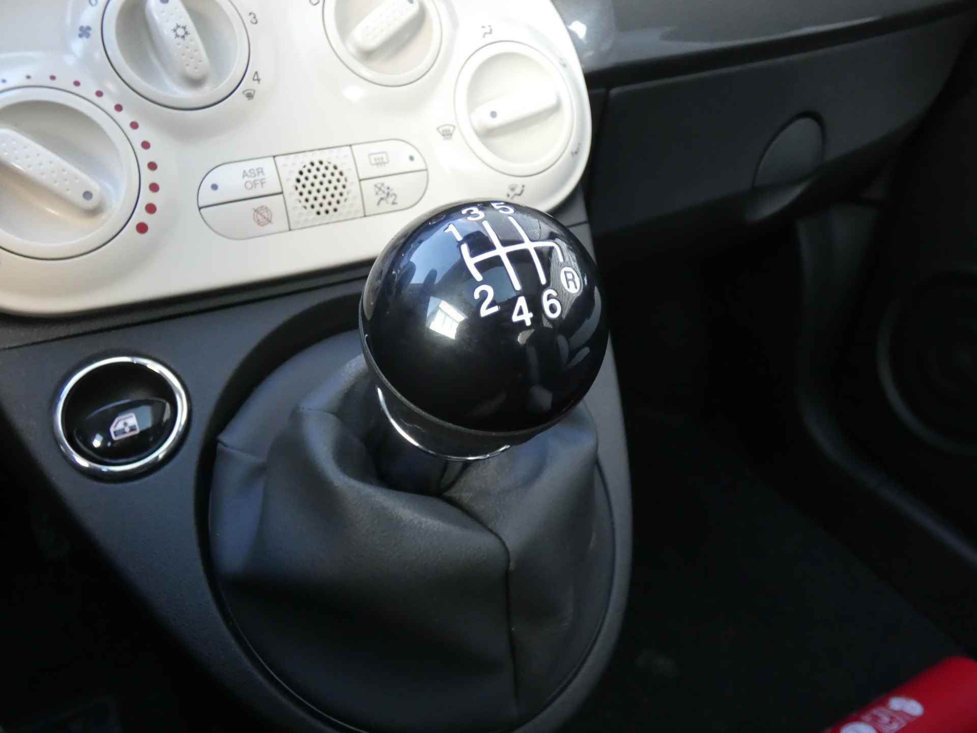 Fiat 500 1.0 Hybrid Dolcevita | Navigatie | Parkeerhulp | Cruise Control - 17/32