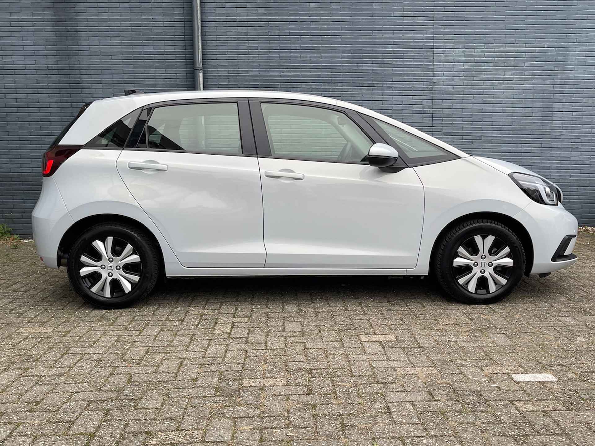 Honda Jazz 1.5 i-MMD 109pk Hybrid Automaat Elegance | Carplay | Adaptive Cruise Control | Stoelverwarming | LED verlichting | - 3/28