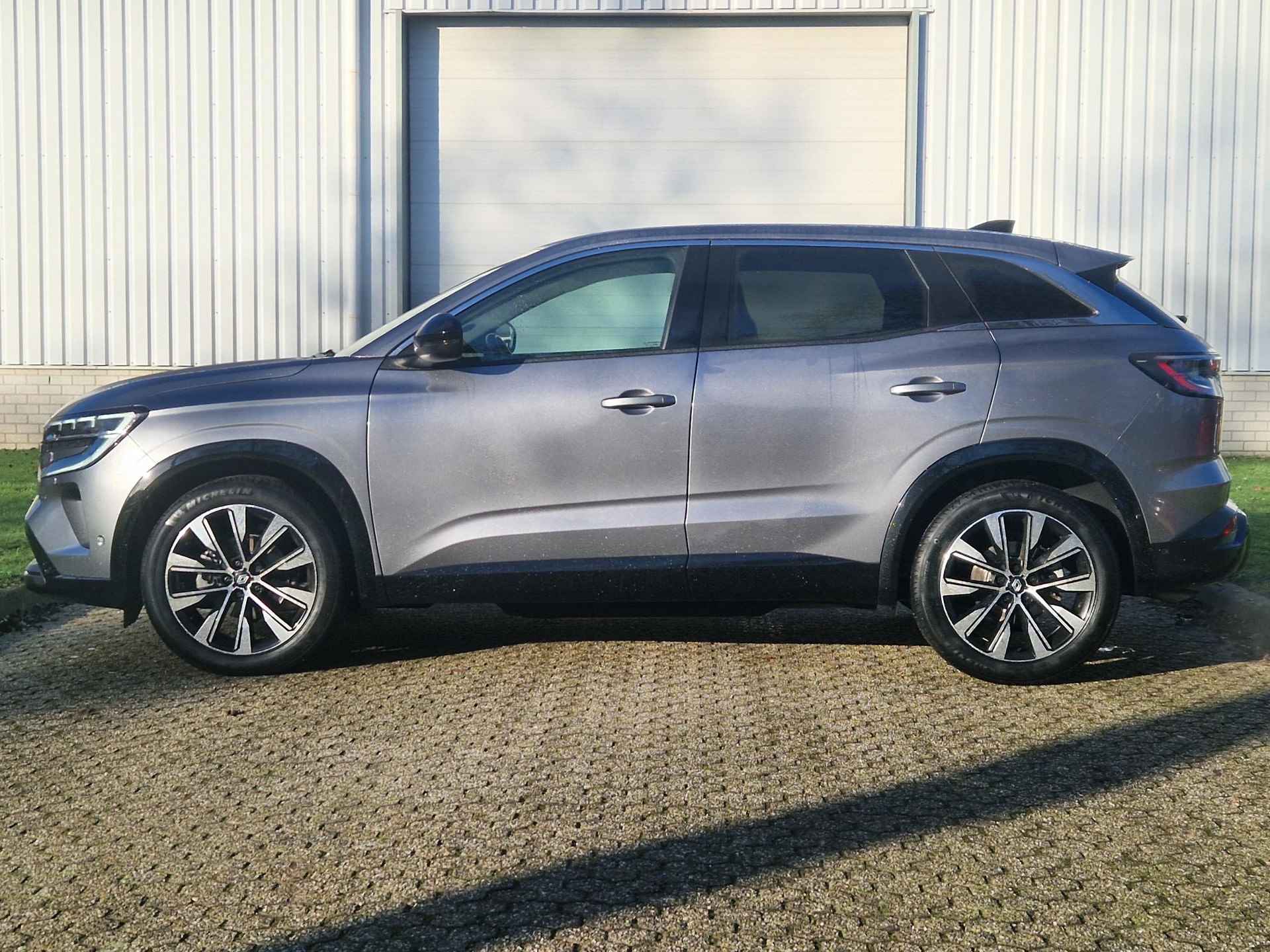 Renault Austral Mild Hybrid 130PK Techno / 1e Eigenaar / Dealeronderhouden / Electronic Climate Control / Cruise Control / Achterruitrij Camera / Navi Apple & Android Auto Draadloos / - 8/34