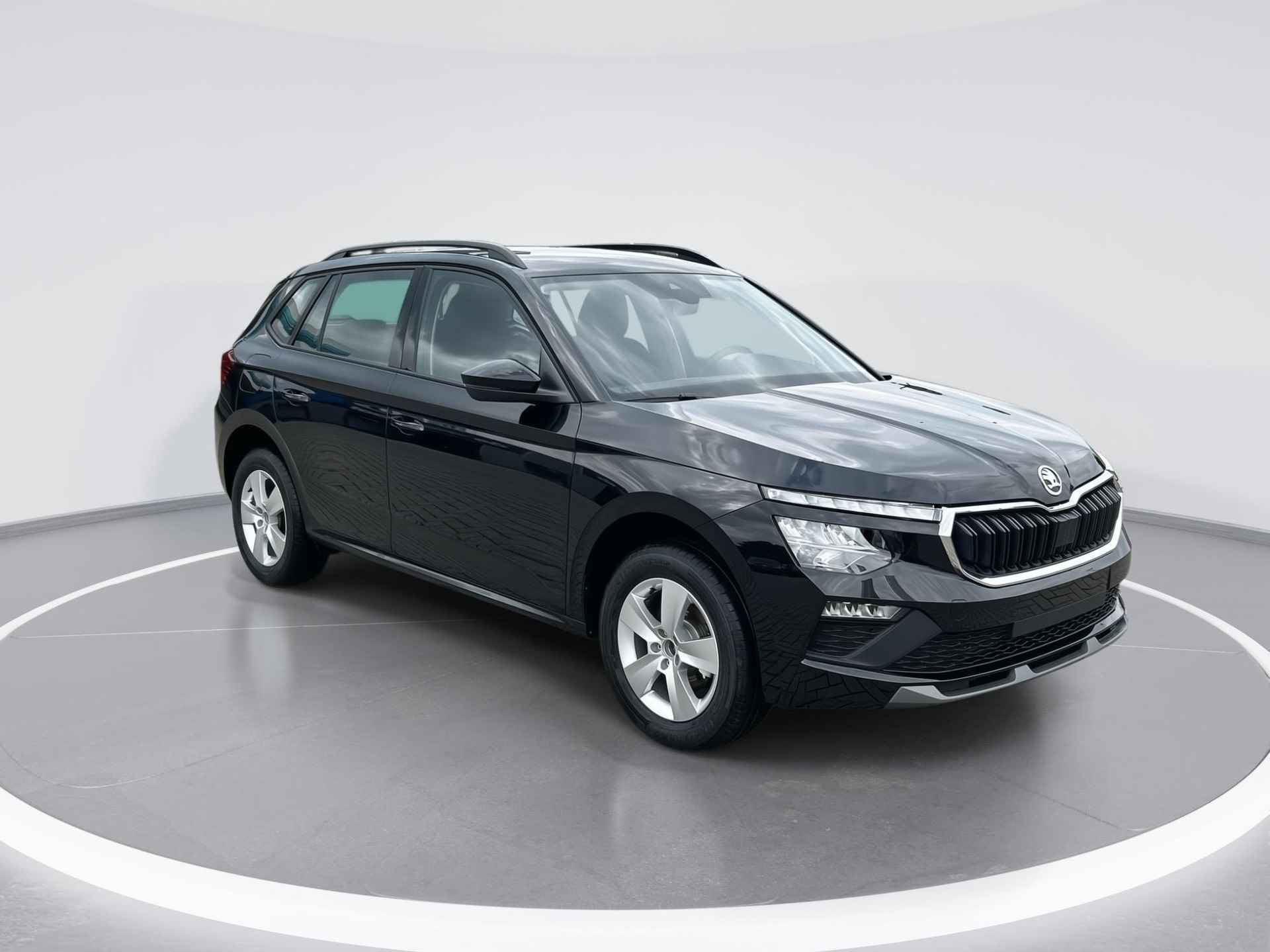 Škoda Kamiq Selection 1.0 TSI 85 kW / 115 PK SUV 6 versn. Hand | Black magic | wegklapbare trekhaak | Private lease deal €395,- | - 4/10