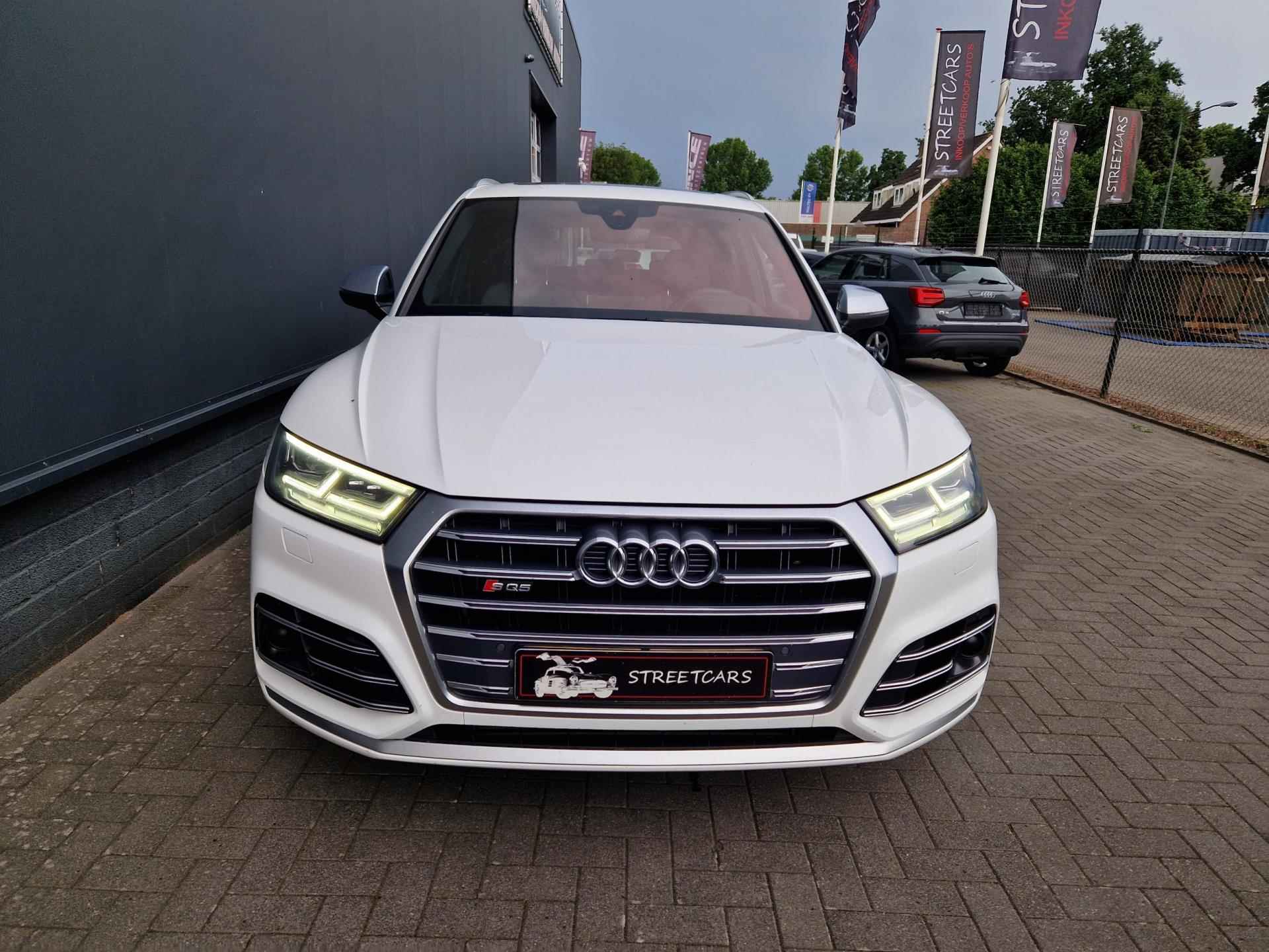 Audi SQ5 3.0 TFSI quattro/Pano/Full!/Deal ondh! /ACC /trekhaak - 4/28