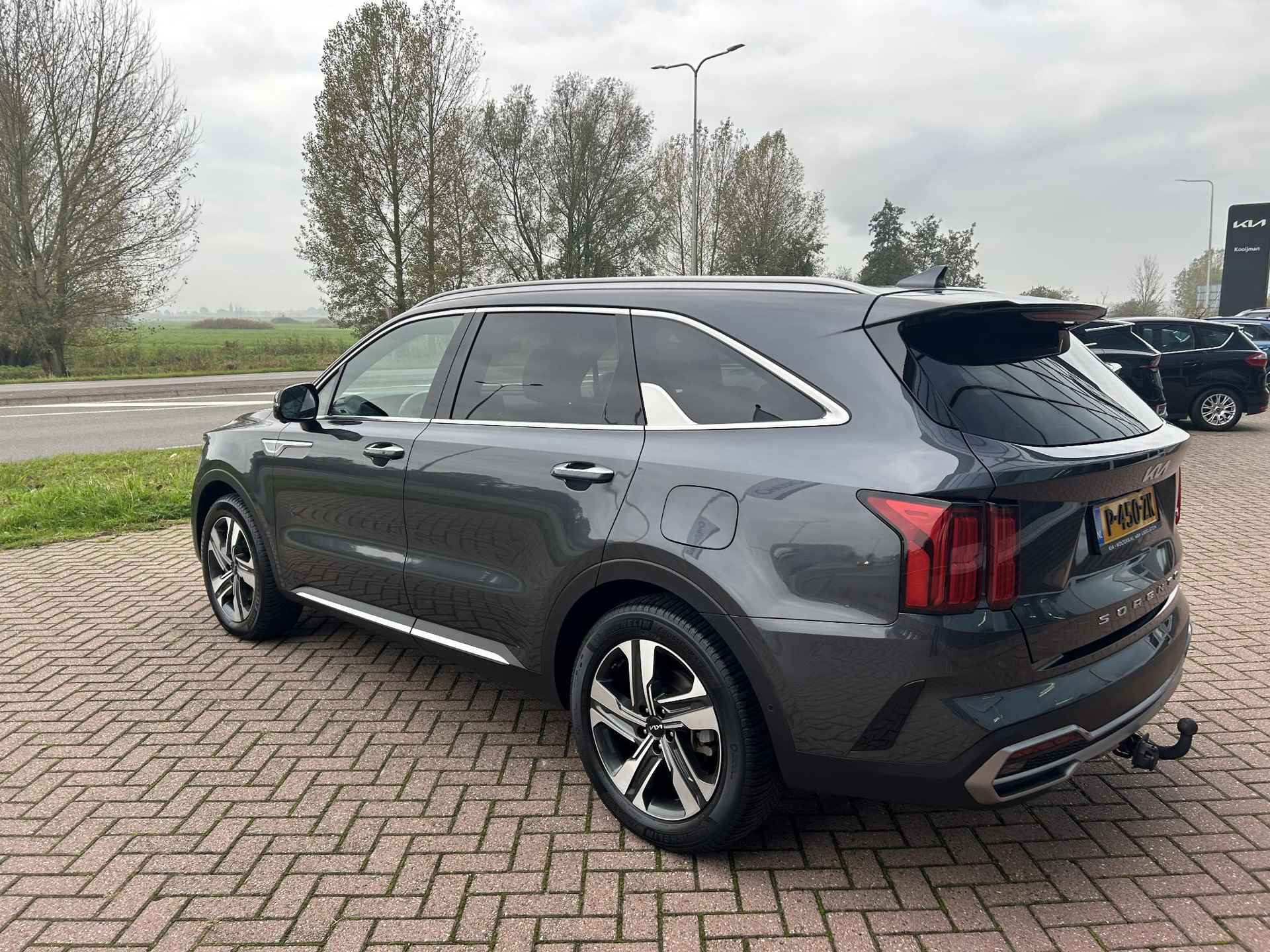 Kia Sorento 1.6 T-GDI Hybrid 2WD ExecutiveLine 7p. Trekhaak | ALL Season | NL-Dealerauto - 3/20