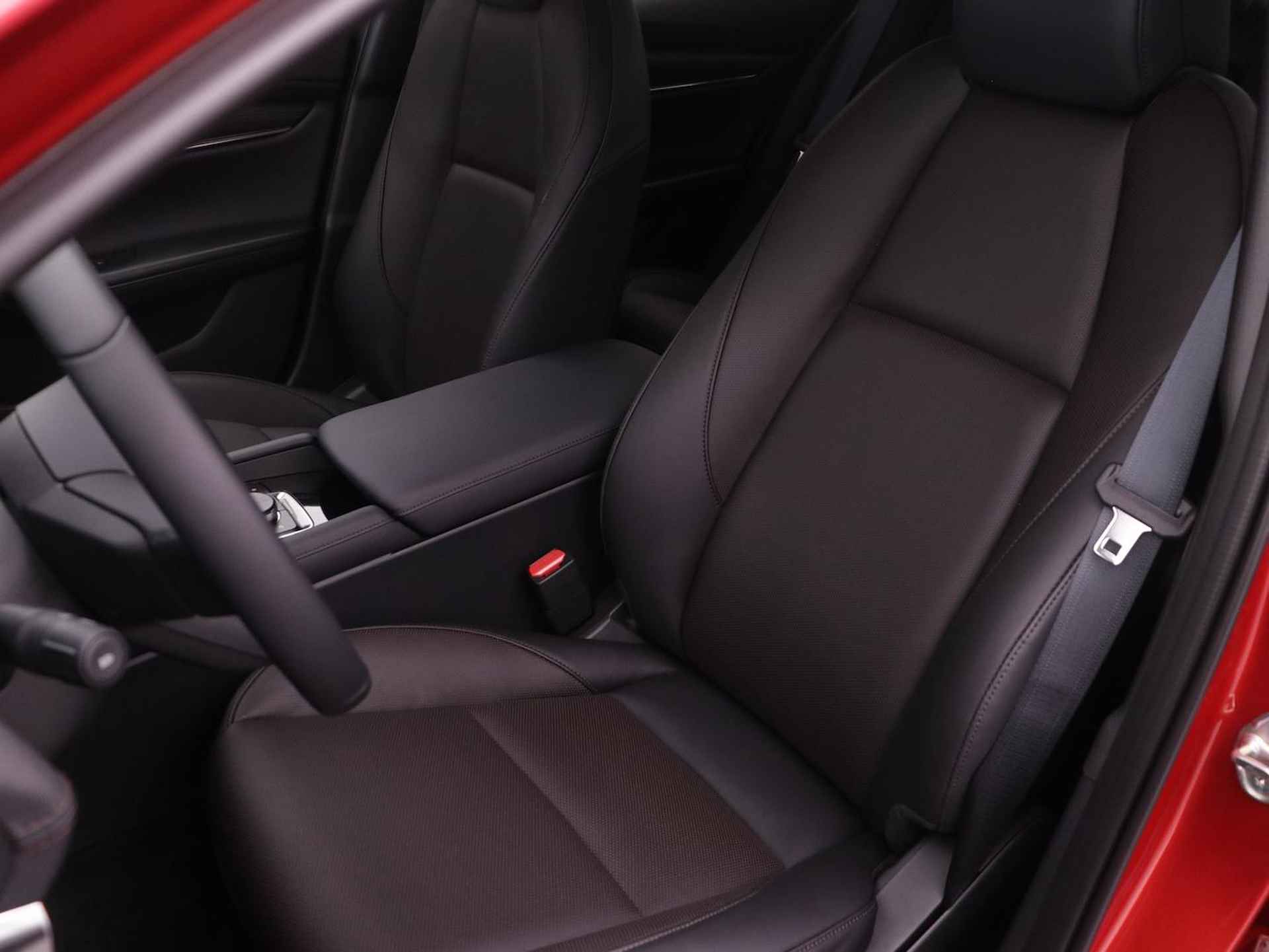 Mazda 3 2.0 e-SkyActiv-G 150 Exclusive-line | Uit voorraad leverbaar | - 26/36