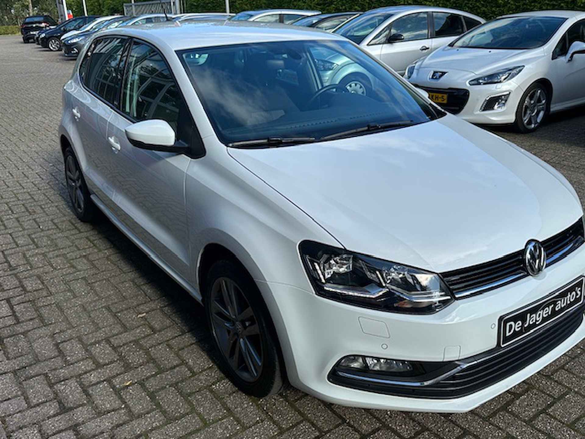 Volkswagen Polo 1.2 TSI Highline Automaat / Navi / Clima / Led koplampen - 26/35