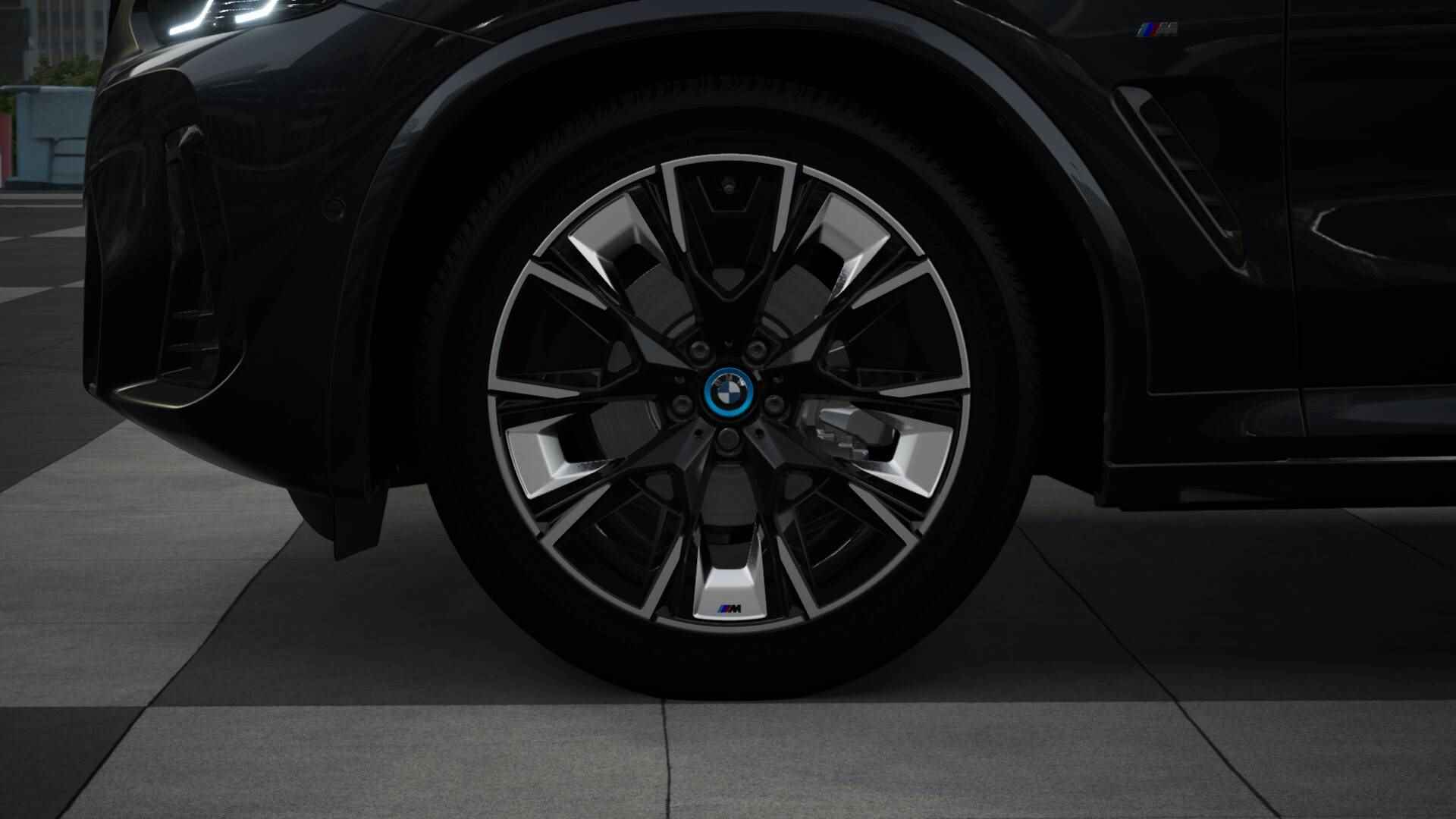 BMW iX3 High Executive 80 kWh / Sportstoelen / Adaptieve LED / Adaptief M Onderstel / Parking Assistant Plus / Gesture Control / Driving Assistant Professional - 10/11