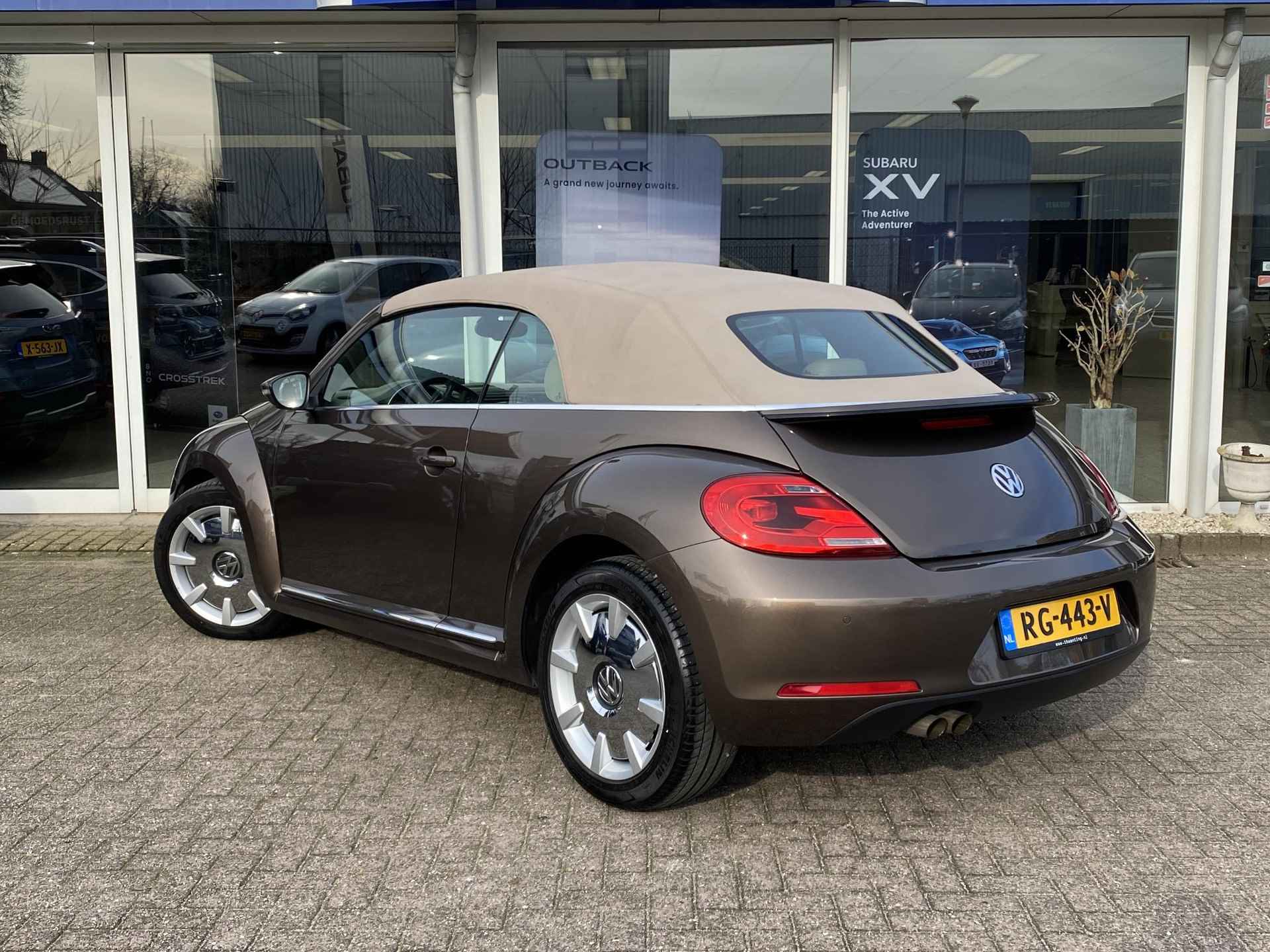 Volkswagen Beetle Cabriolet 1.4 TSI Sport | Cruise Control | Stoelverwarming | Navigatie | Lederen bekleding | Bi-Xenon Verlichting | DSG-Automaat | - 9/43