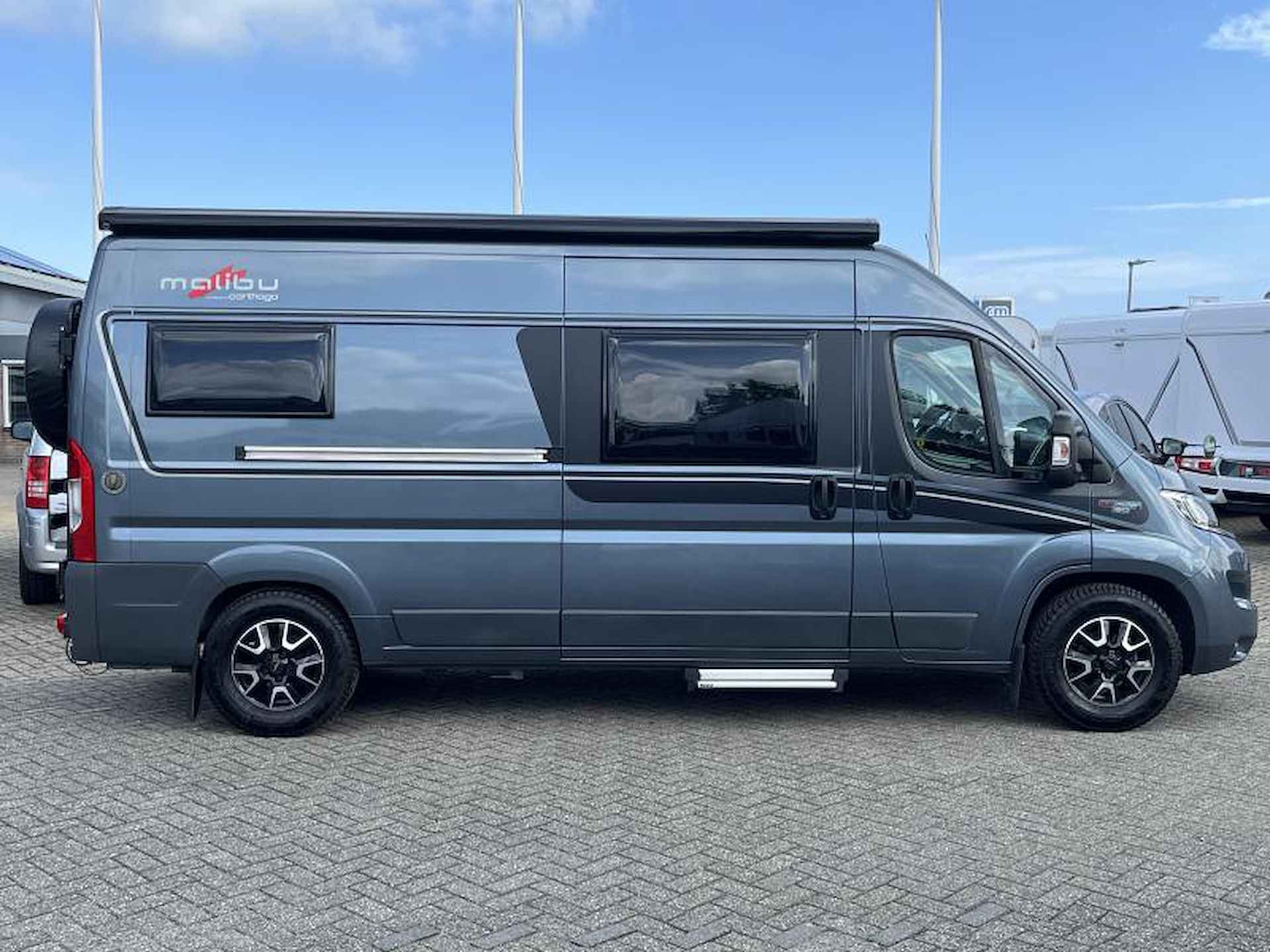 Carthago Malibu 600 LE  ENKELE BEDDEN - AUTOMAAT - 8/23