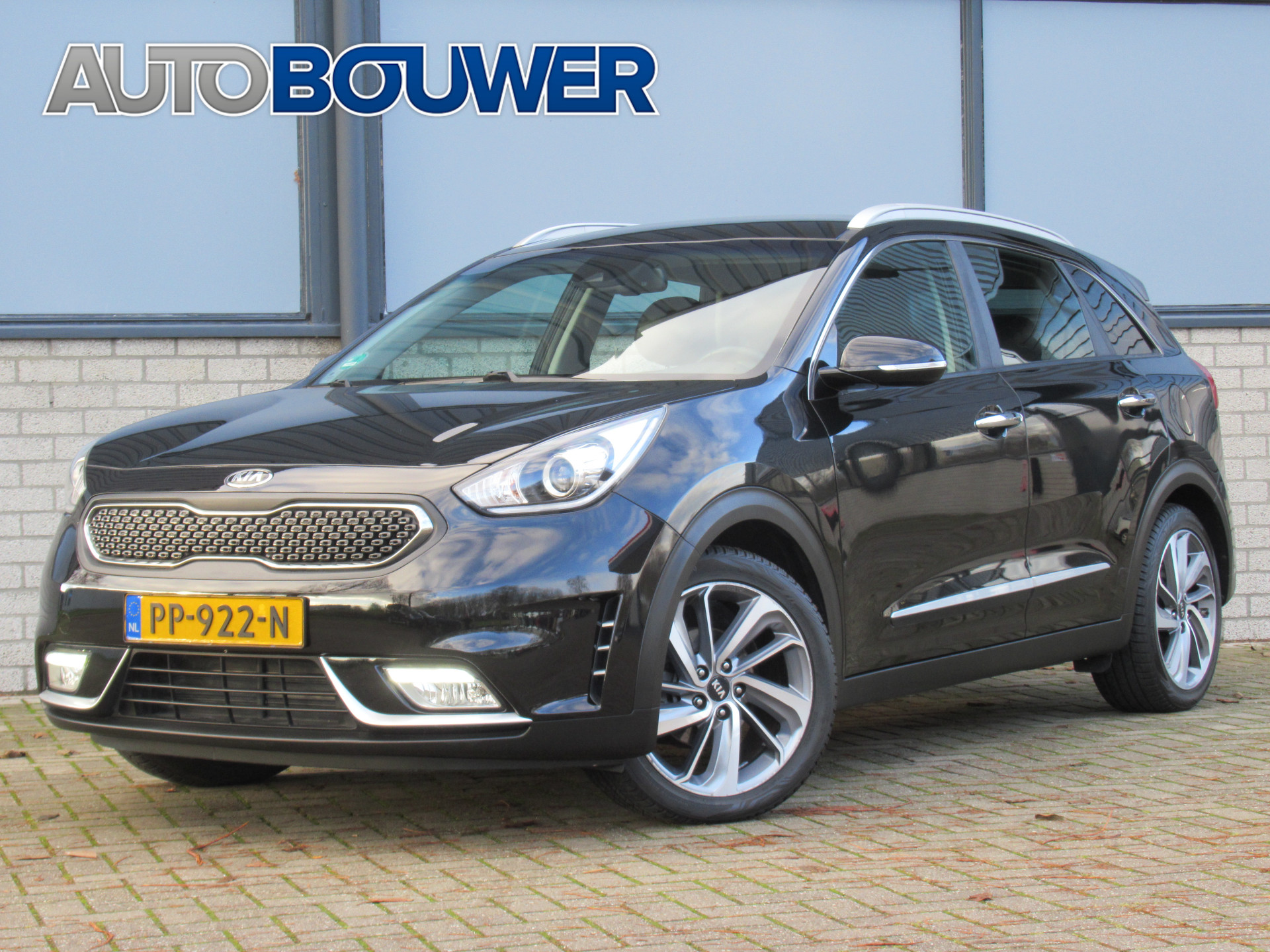 Kia Niro 1.6 GDi Hybrid First Edition 2e eigen | dealer onderh | Leder | 18"inch | tr.haak | navi