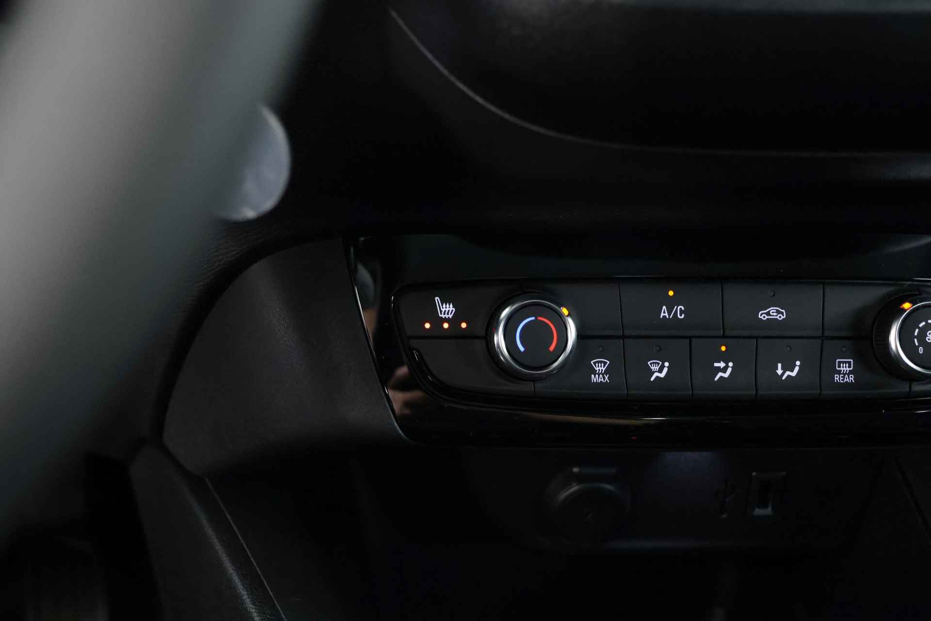 Opel Corsa 1.2 Elegance / LED / CarPlay / Cruisecontrol / Bluetooth - 23/26